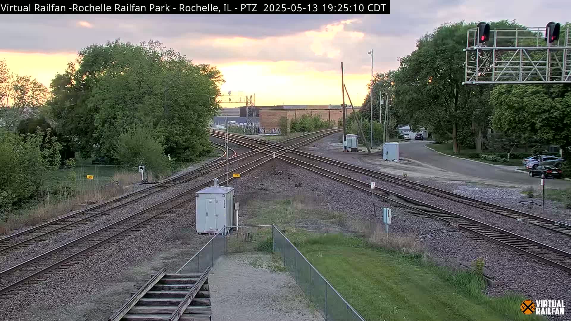 Rochelle Railfan Park Railroad Junction Live Cam - Rochelle, Ogle, Illinois, USA 