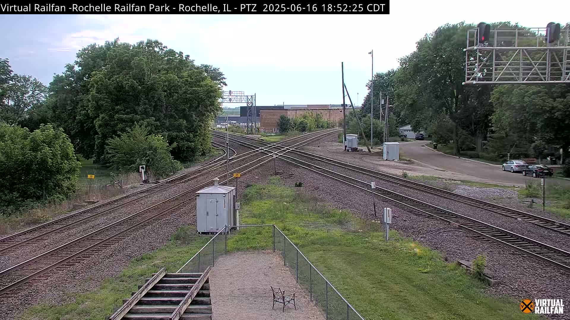 Rochelle Railfan Park Railroad Junction Live Cam - Rochelle, Ogle, Illinois, USA 