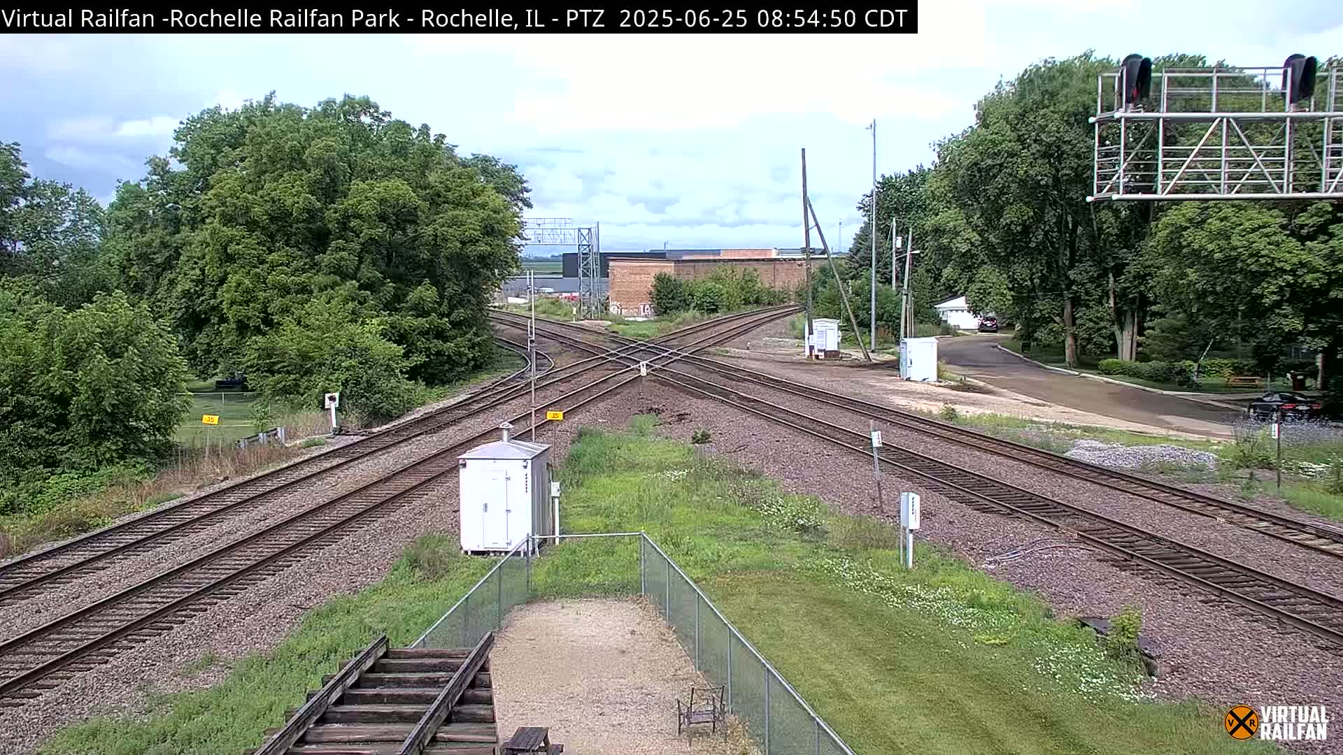 Rochelle Railfan Park Railroad Junction Live Cam - Rochelle, Ogle, Illinois, USA 