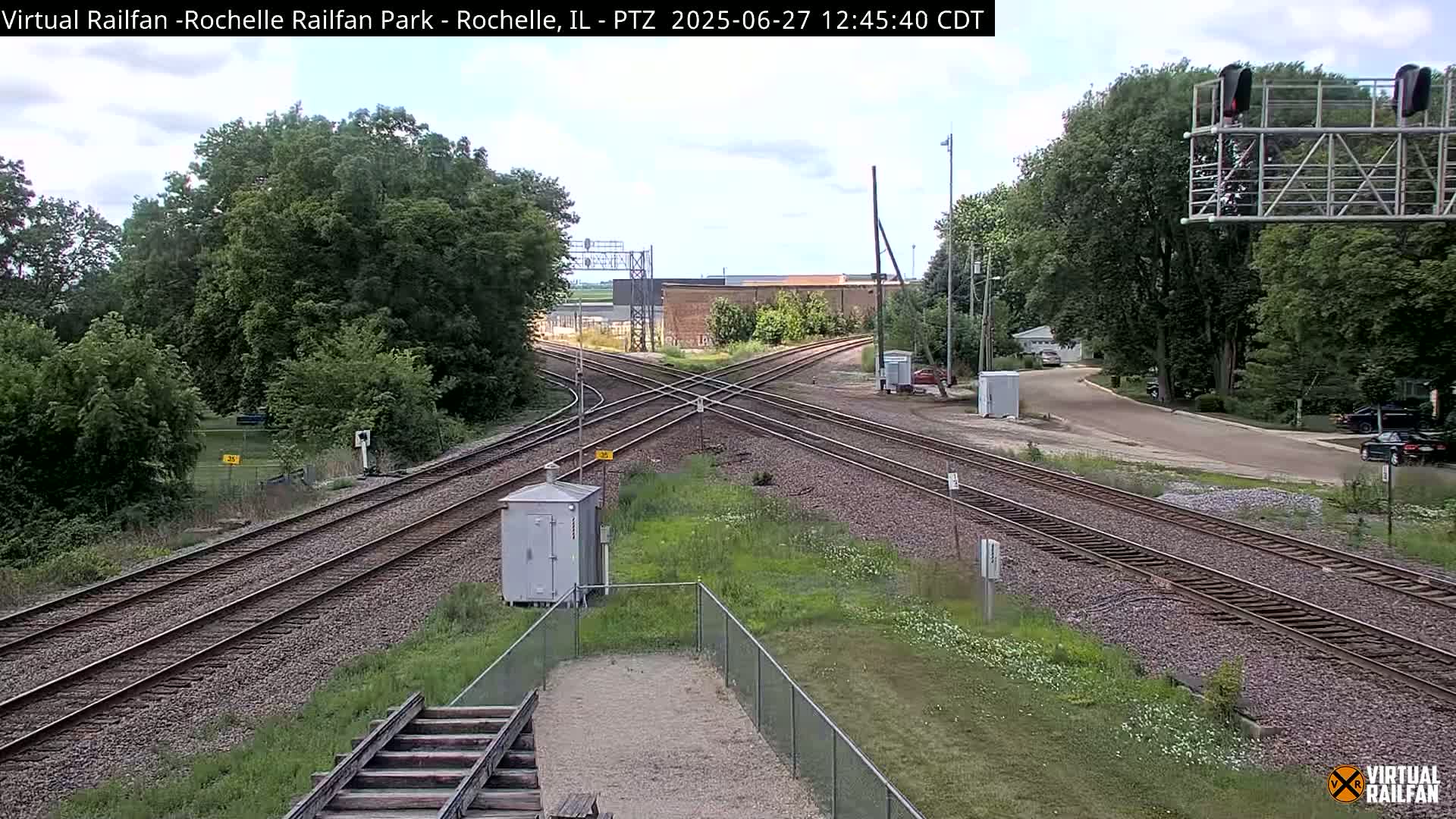 Rochelle Railfan Park Railroad Junction Live Cam - Rochelle, Ogle, Illinois, USA 