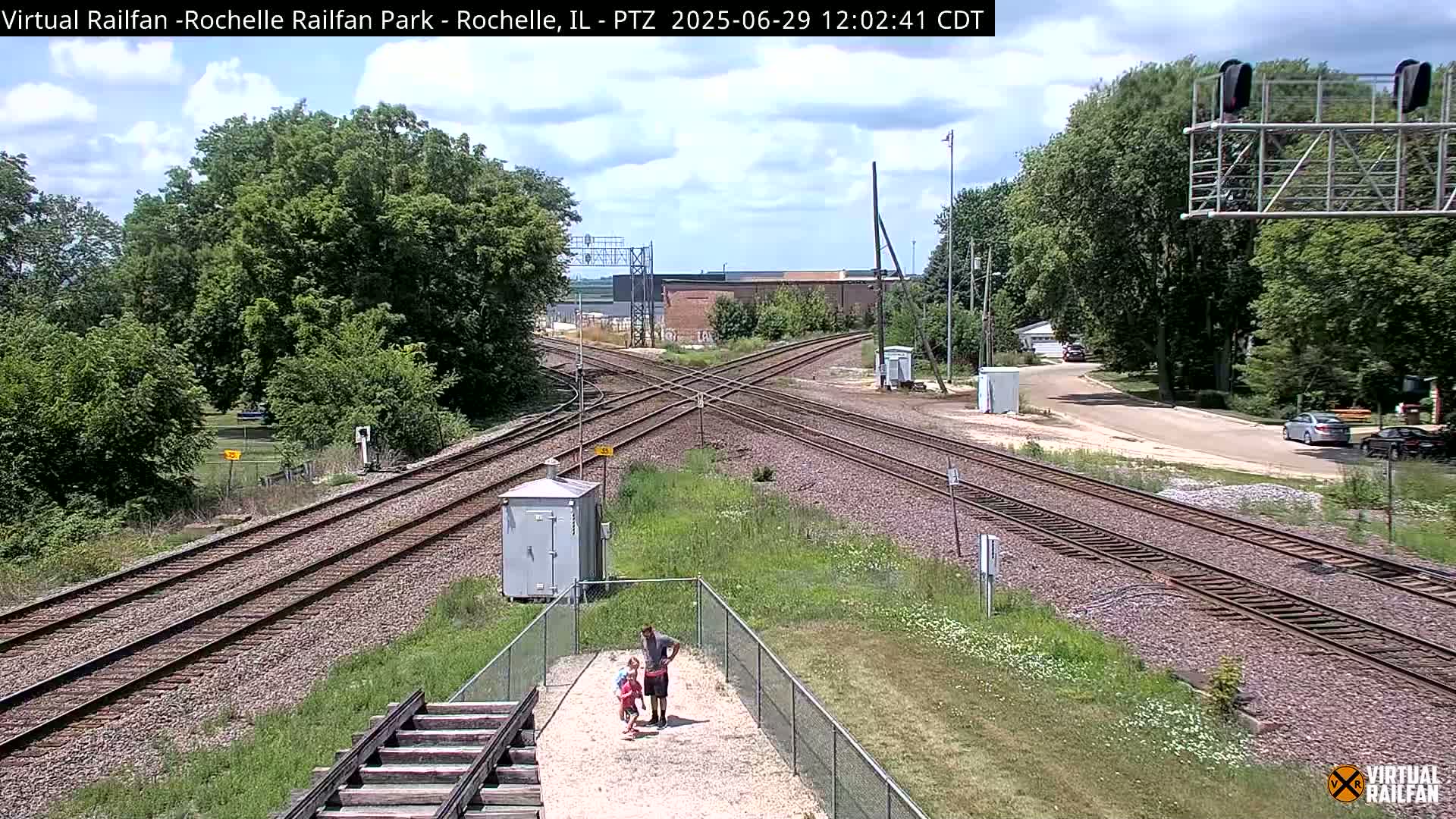 Rochelle Railfan Park Railroad Junction Live Cam - Rochelle, Ogle, Illinois, USA 