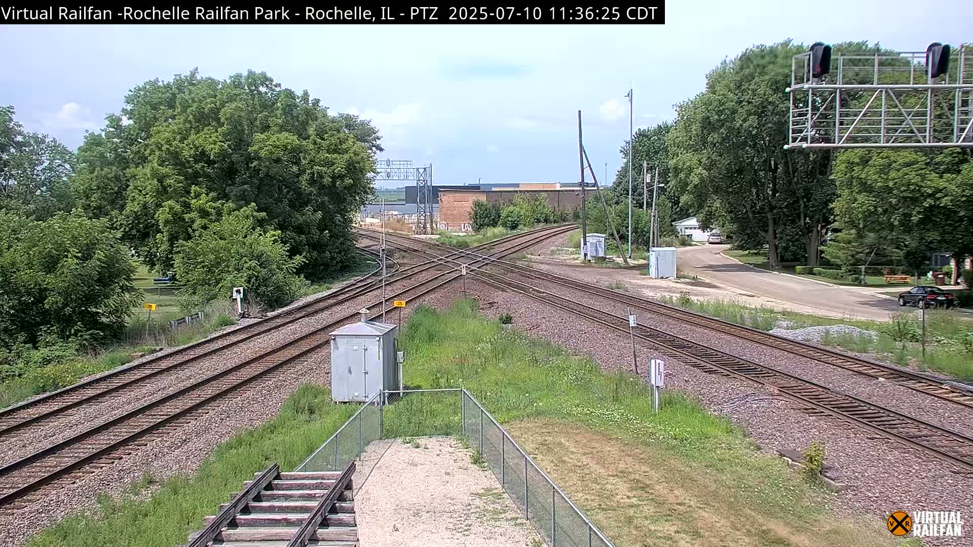Rochelle Railfan Park Railroad Junction Live Cam - Rochelle, Ogle, Illinois, USA 