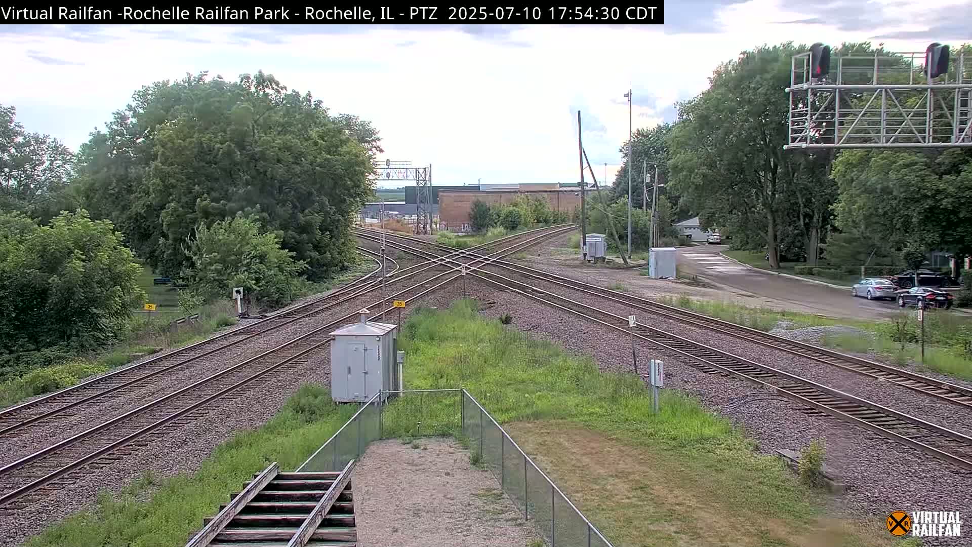 Rochelle Railfan Park Railroad Junction Live Cam - Rochelle, Ogle, Illinois, USA 