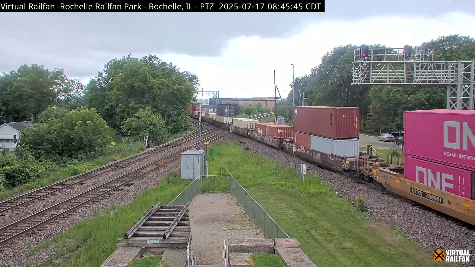 Rochelle Railfan Park Railroad Junction Live Cam - Rochelle, Ogle, Illinois, USA 