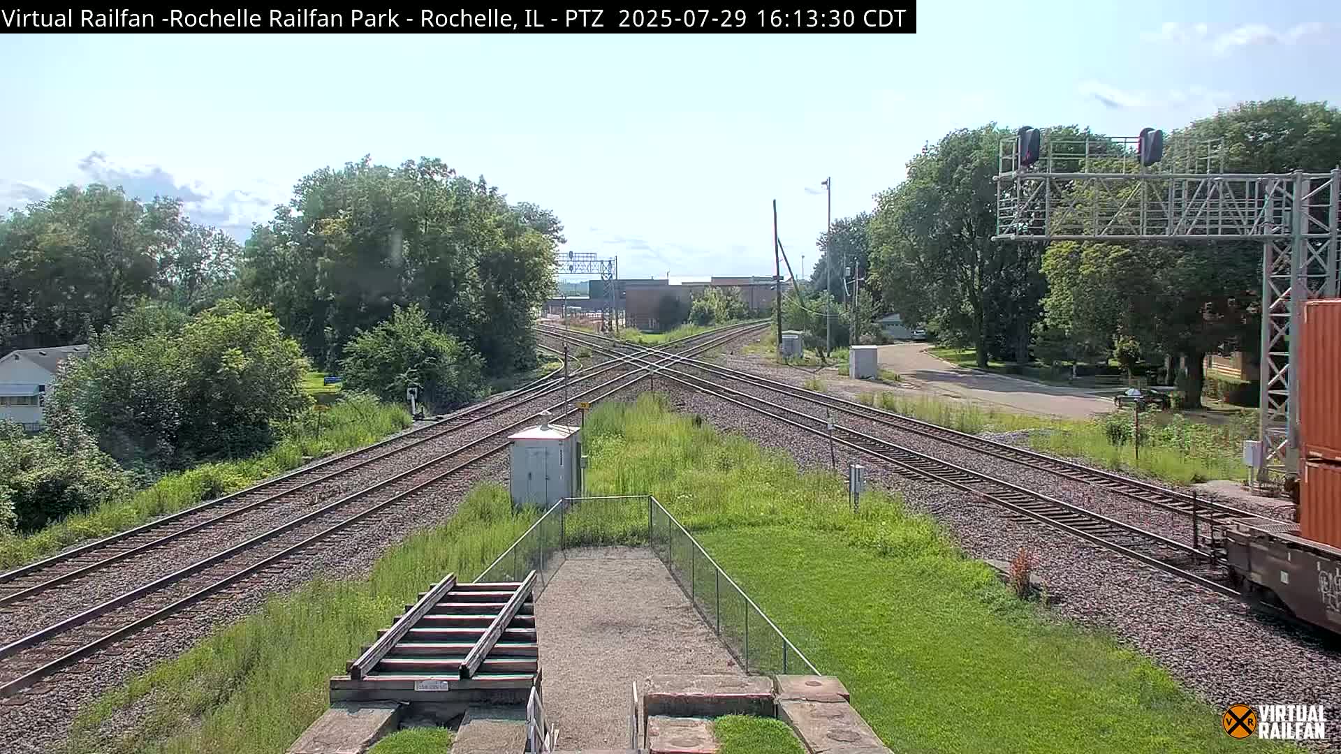 Rochelle Railfan Park Railroad Junction Live Cam - Rochelle, Ogle, Illinois, USA 