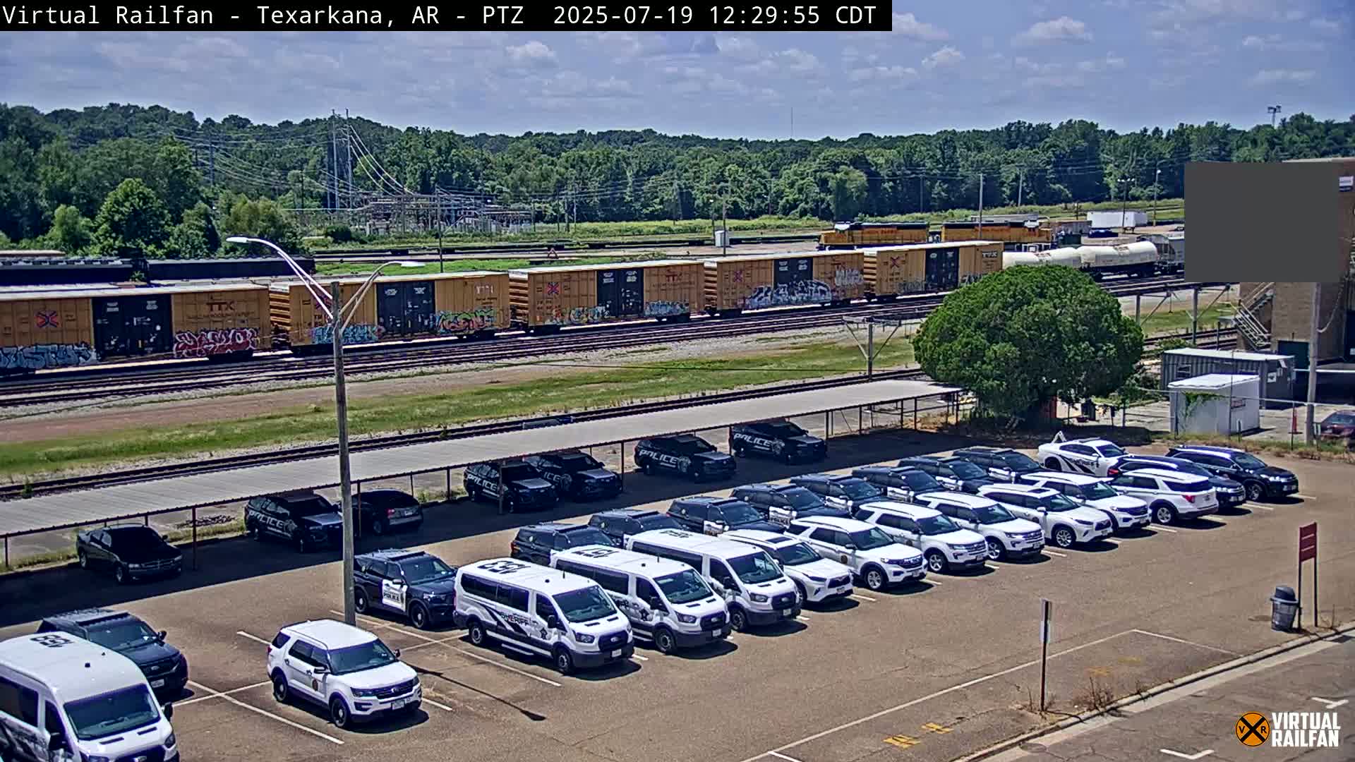 Texarkana Train Depot & Railroad Crossing Live Cam - Texarkana,Miller, Arkansas, USA 