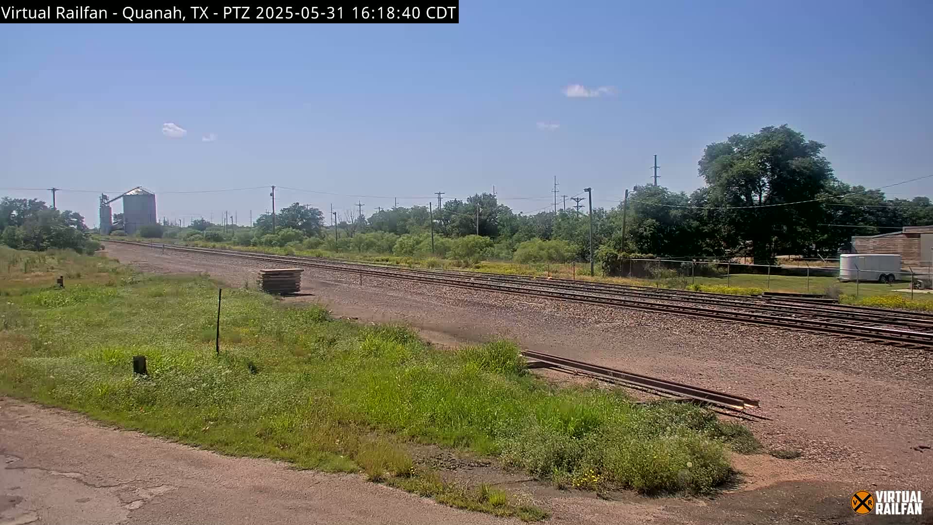Quanah Railroad Crossing Live Cam - Quanah, Hardeman, Texas, USA