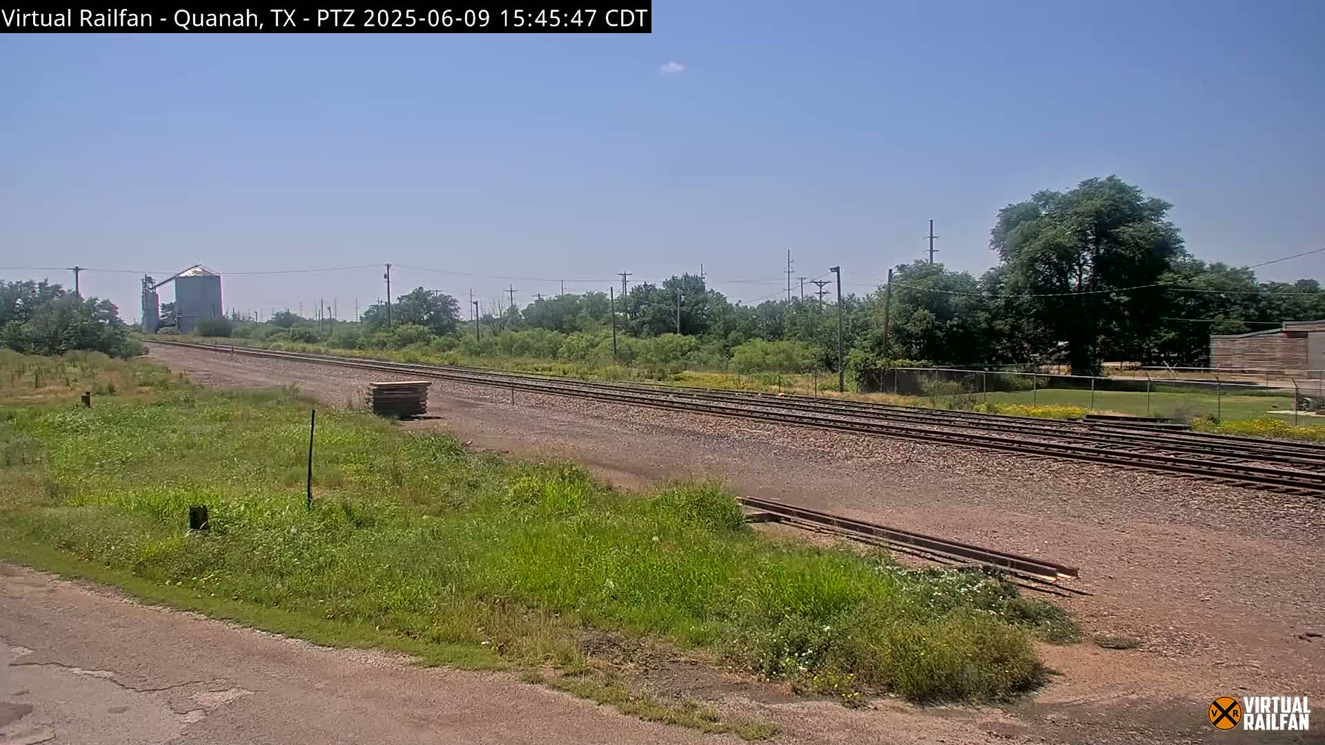 Quanah Railroad Crossing Live Cam - Quanah, Hardeman, Texas, USA
