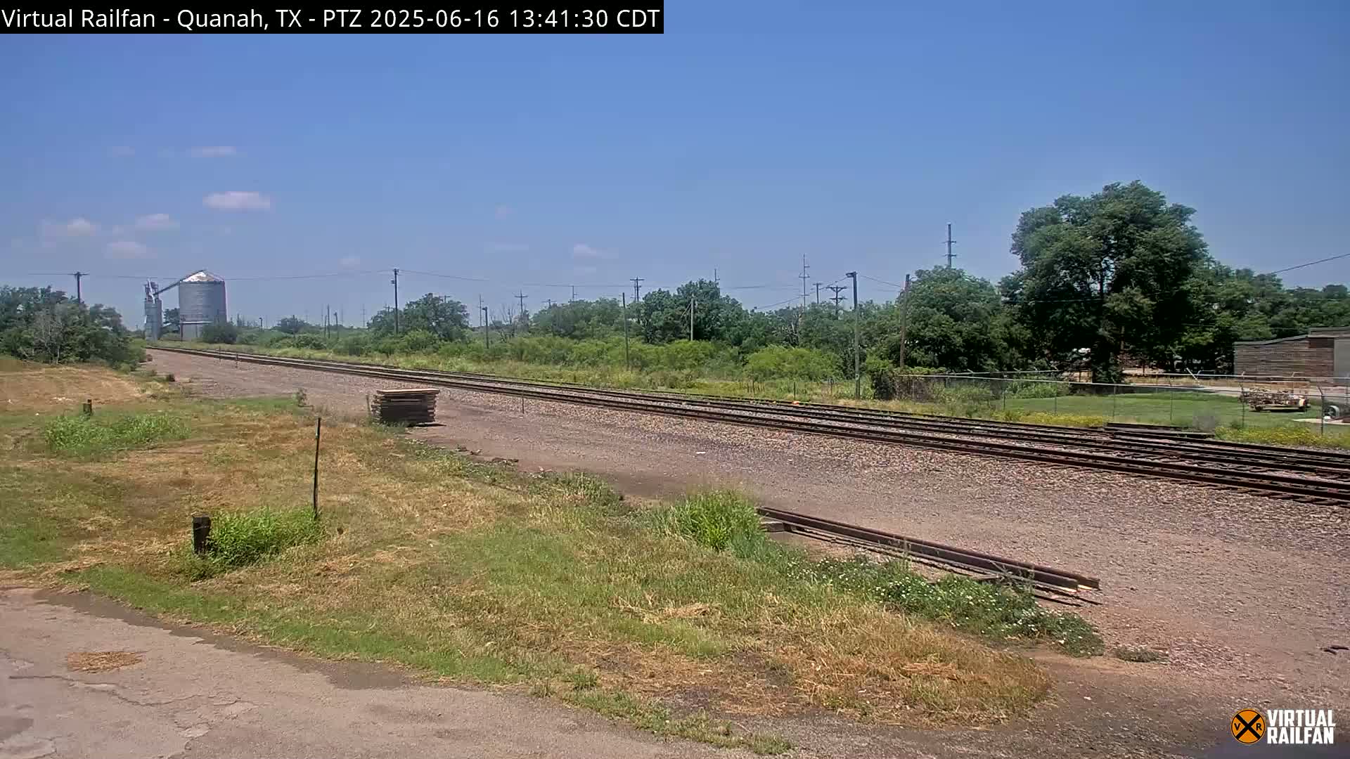 Quanah Railroad Crossing Live Cam - Quanah, Hardeman, Texas, USA