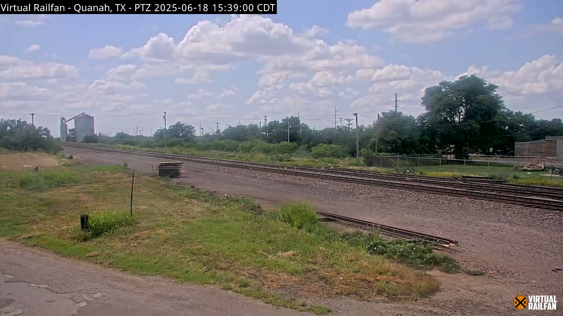 Quanah Railroad Crossing Live Cam - Quanah, Hardeman, Texas, USA