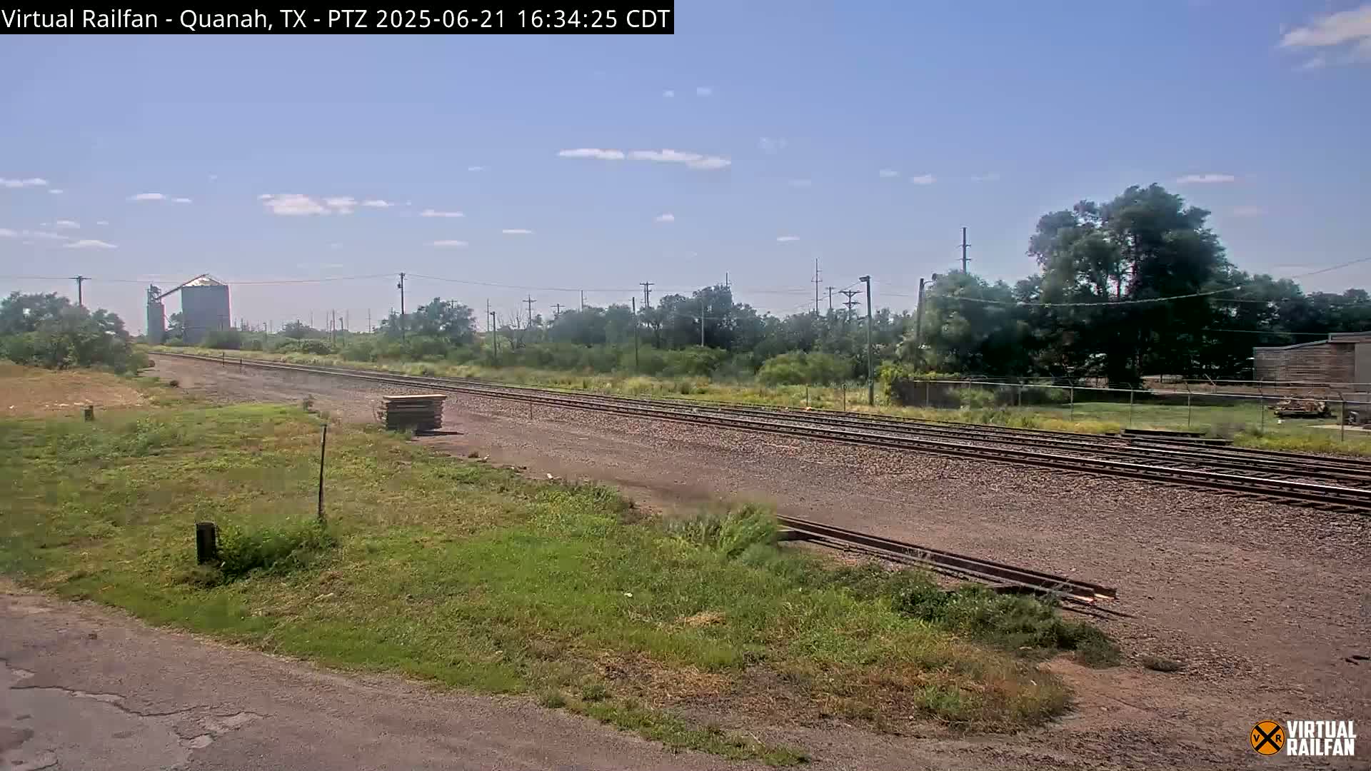 Quanah Railroad Crossing Live Cam - Quanah, Hardeman, Texas, USA
