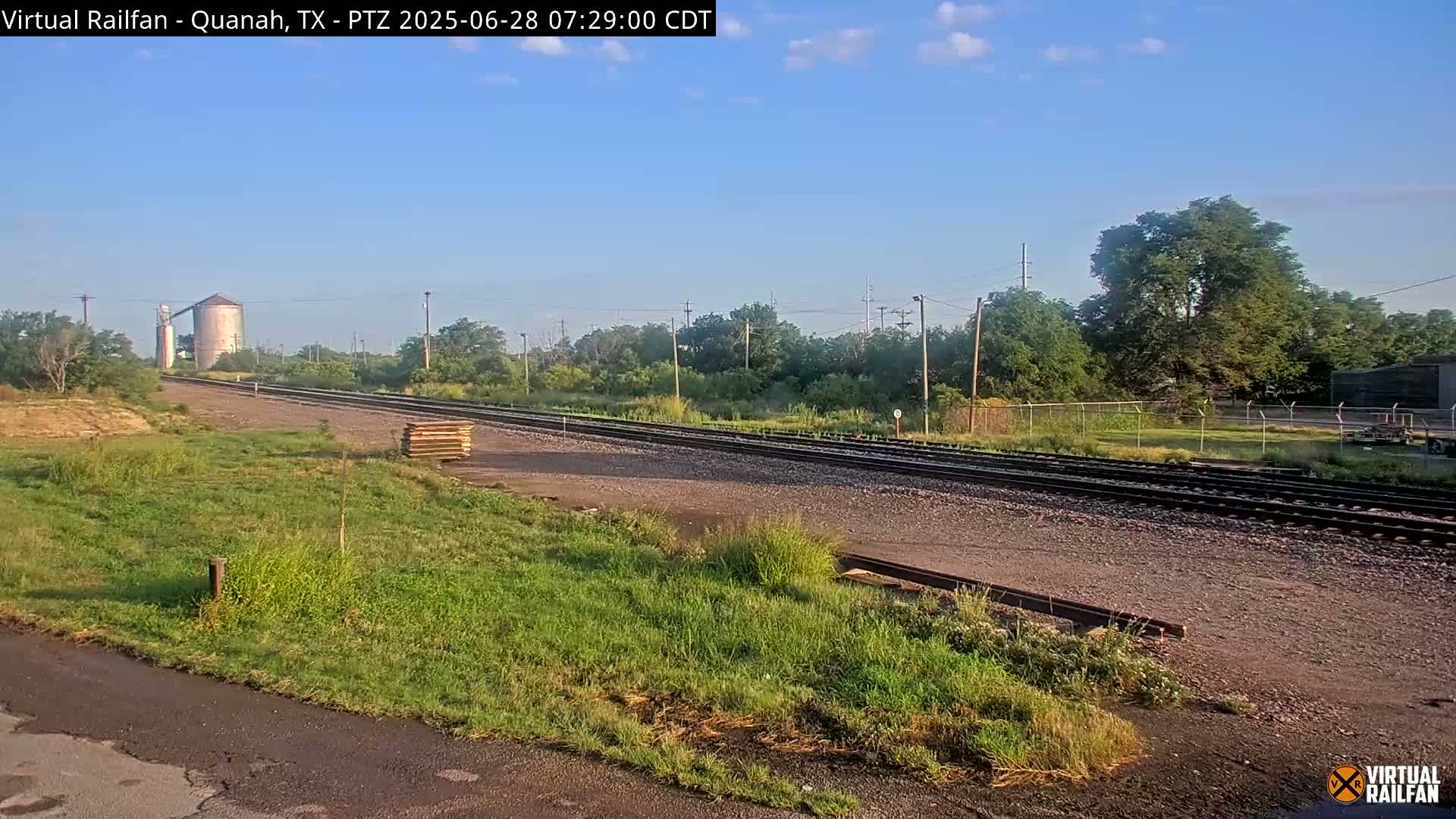 Quanah Railroad Crossing Live Cam - Quanah, Hardeman, Texas, USA