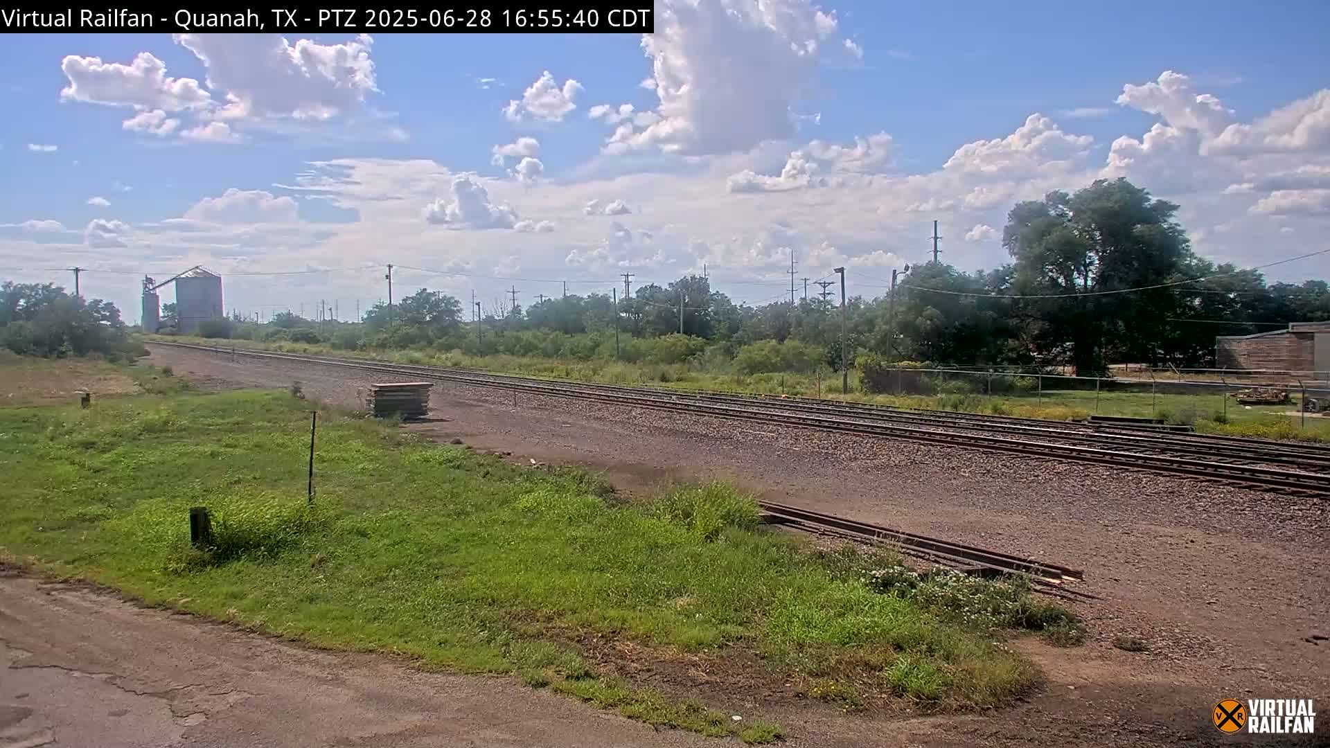 Quanah Railroad Crossing Live Cam - Quanah, Hardeman, Texas, USA