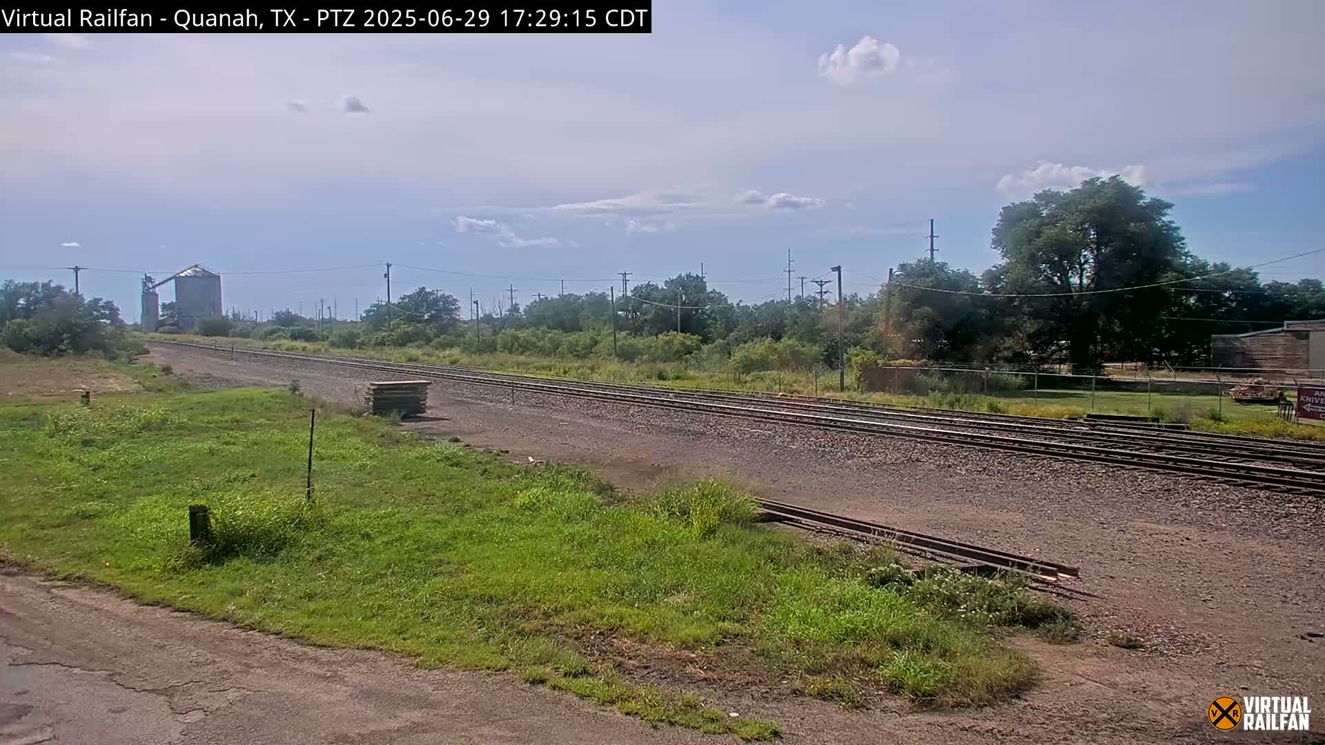 Quanah Railroad Crossing Live Cam - Quanah, Hardeman, Texas, USA