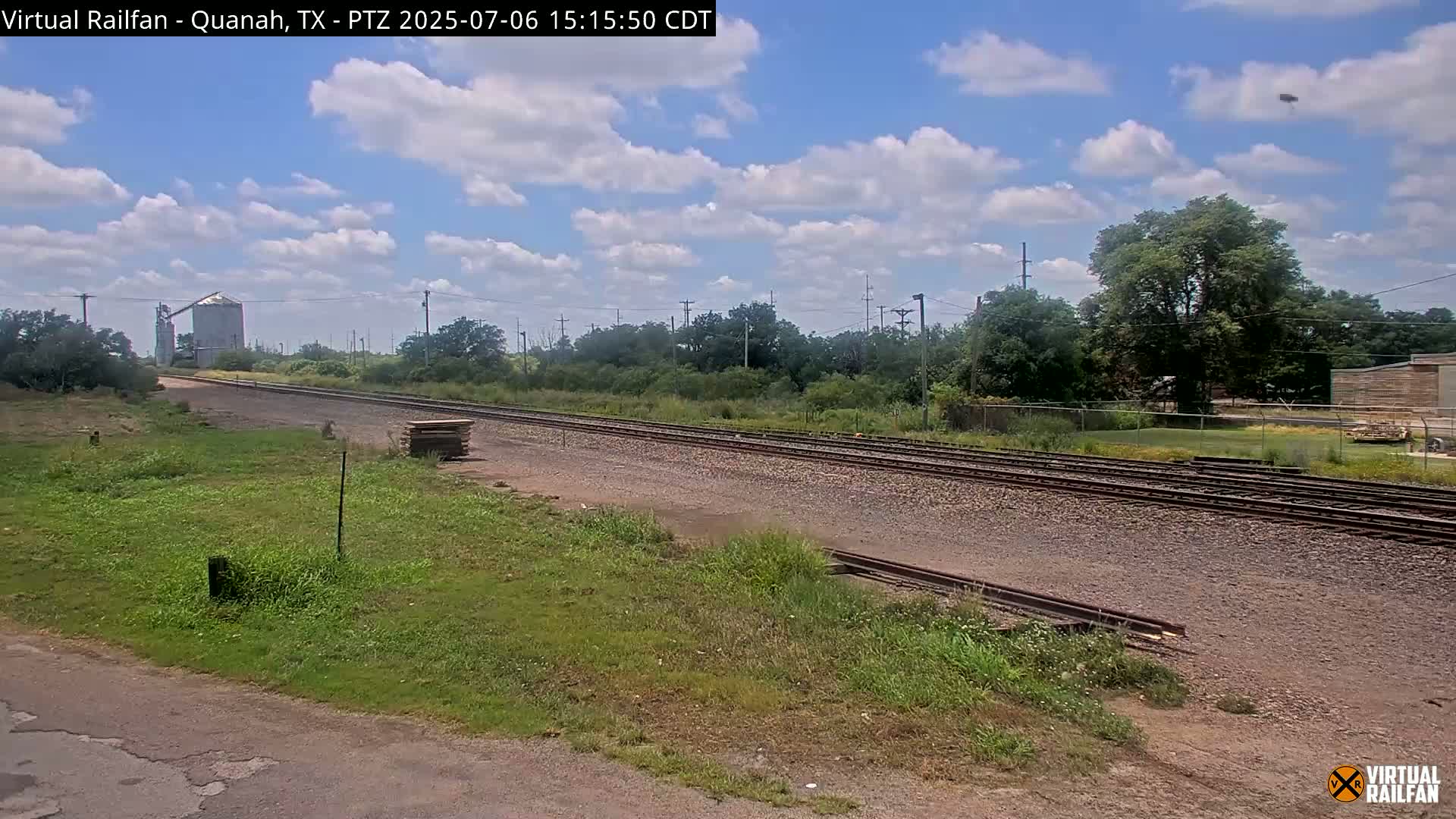 Quanah Railroad Crossing Live Cam - Quanah, Hardeman, Texas, USA
