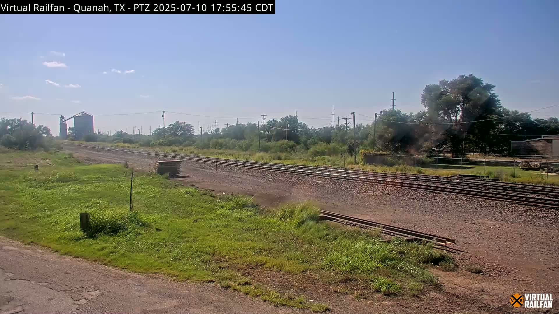 Quanah Railroad Crossing Live Cam - Quanah, Hardeman, Texas, USA