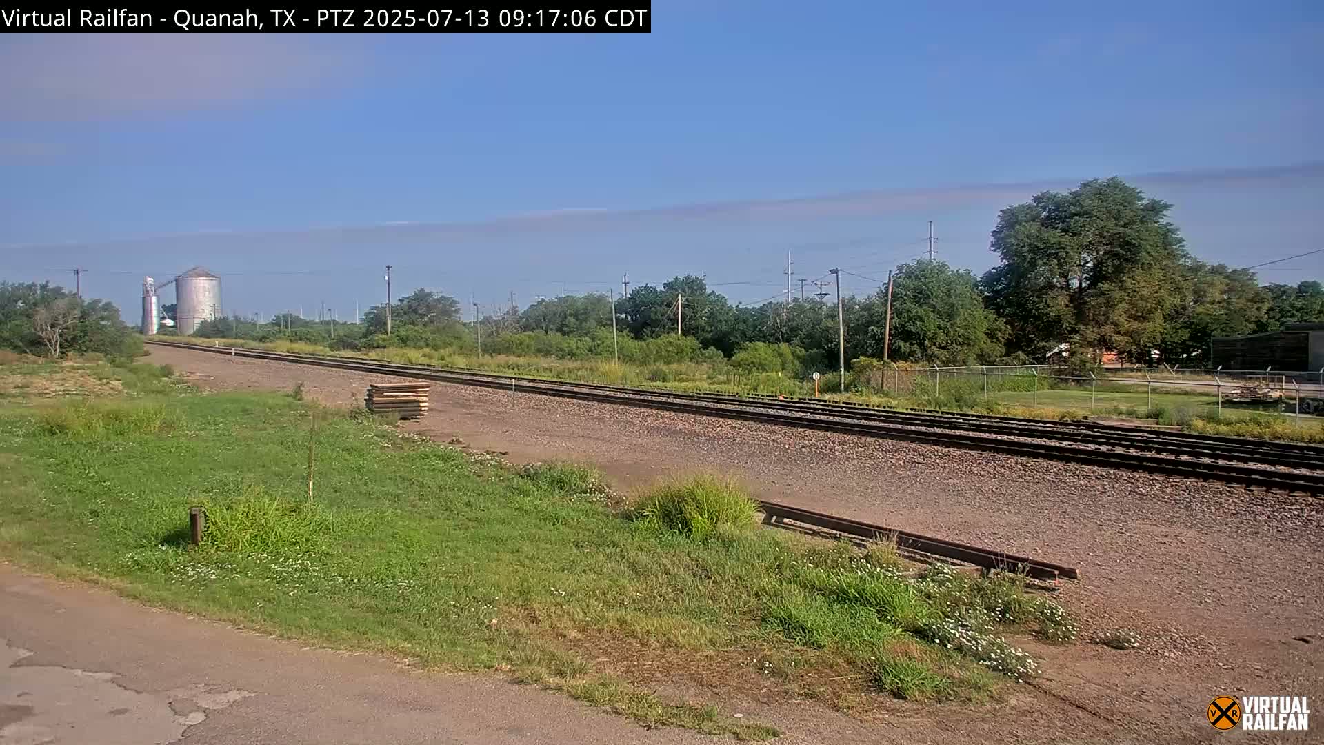 Quanah Railroad Crossing Live Cam - Quanah, Hardeman, Texas, USA