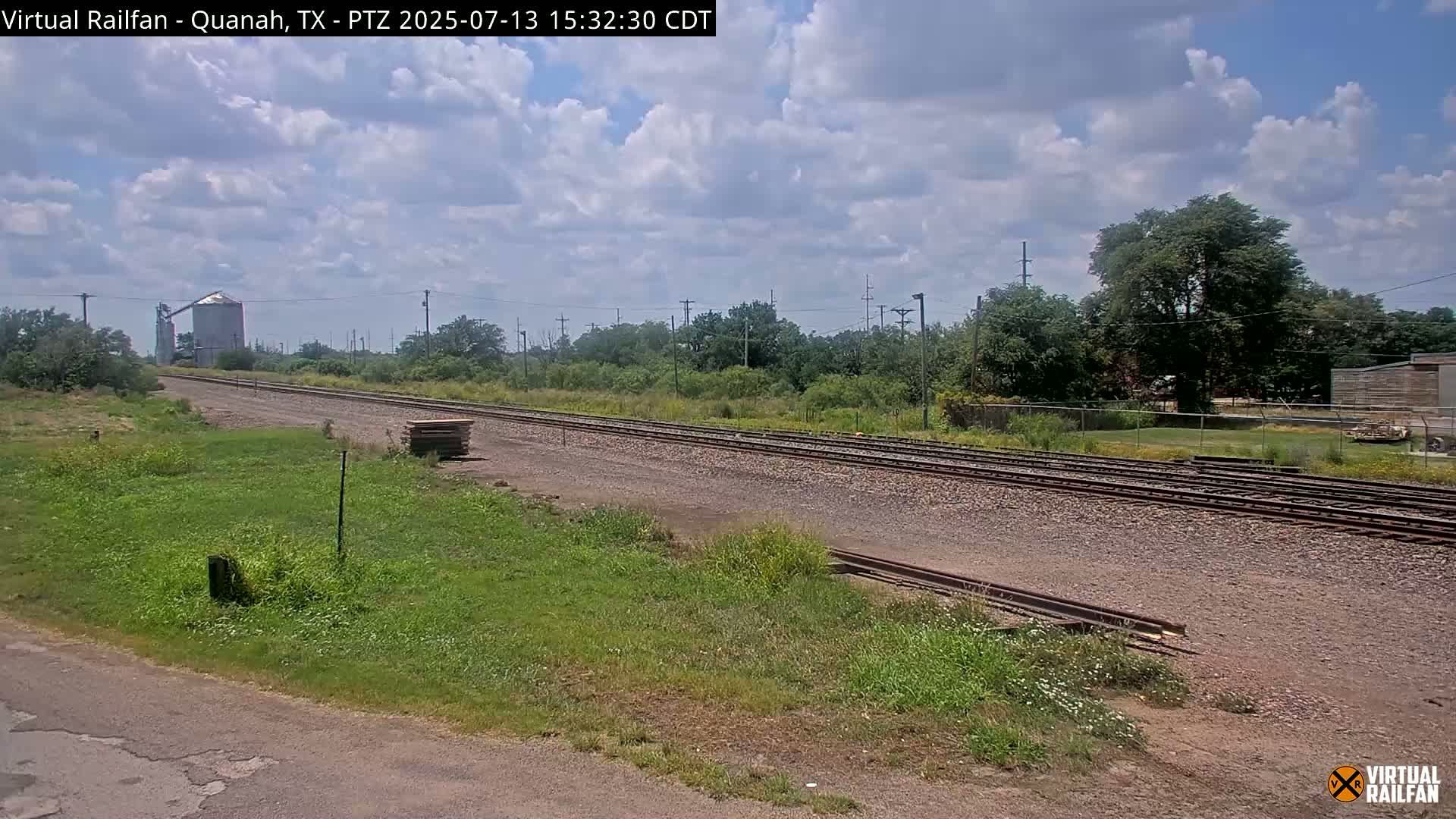 Quanah Railroad Crossing Live Cam - Quanah, Hardeman, Texas, USA