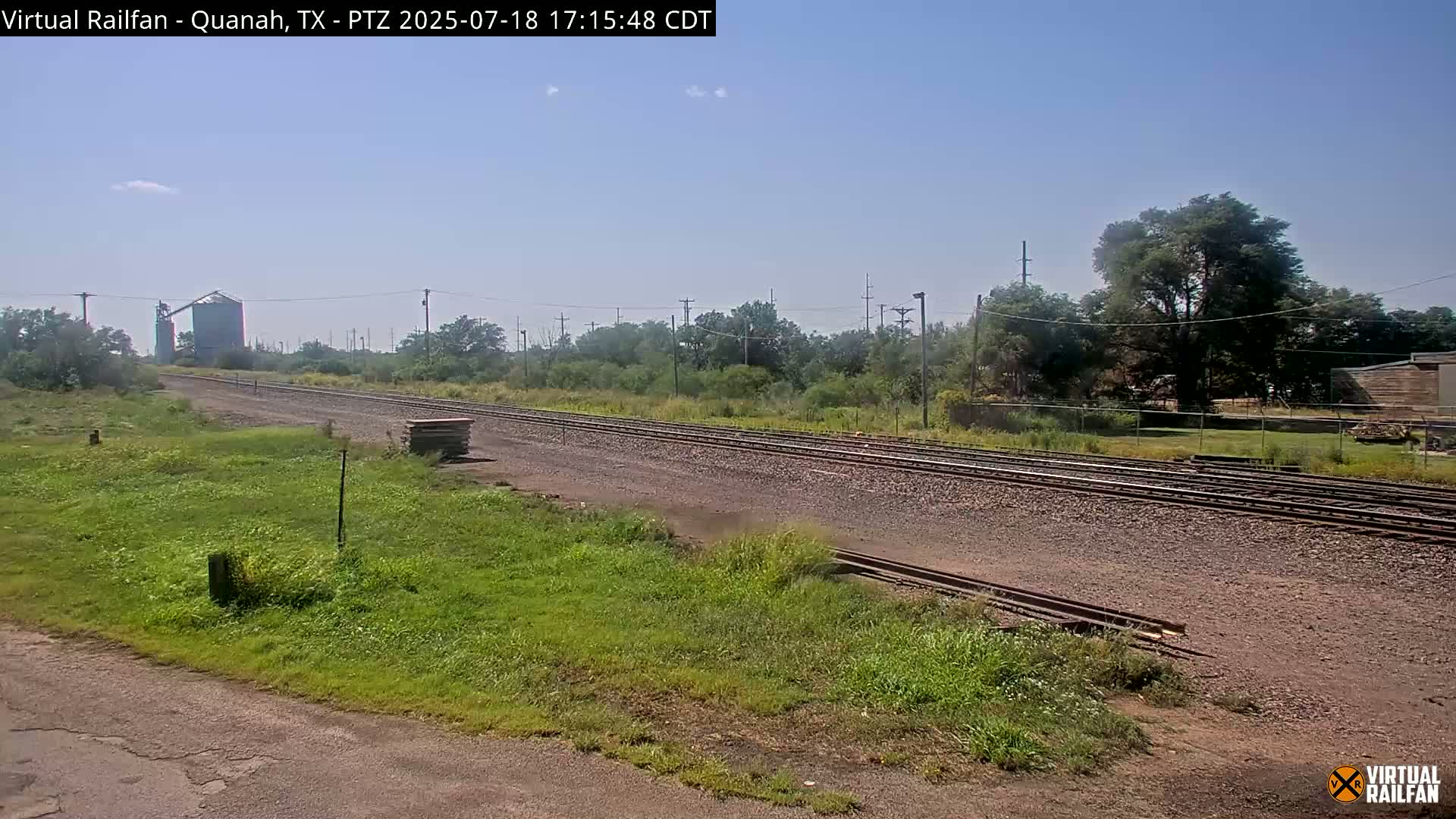 Quanah Railroad Crossing Live Cam - Quanah, Hardeman, Texas, USA