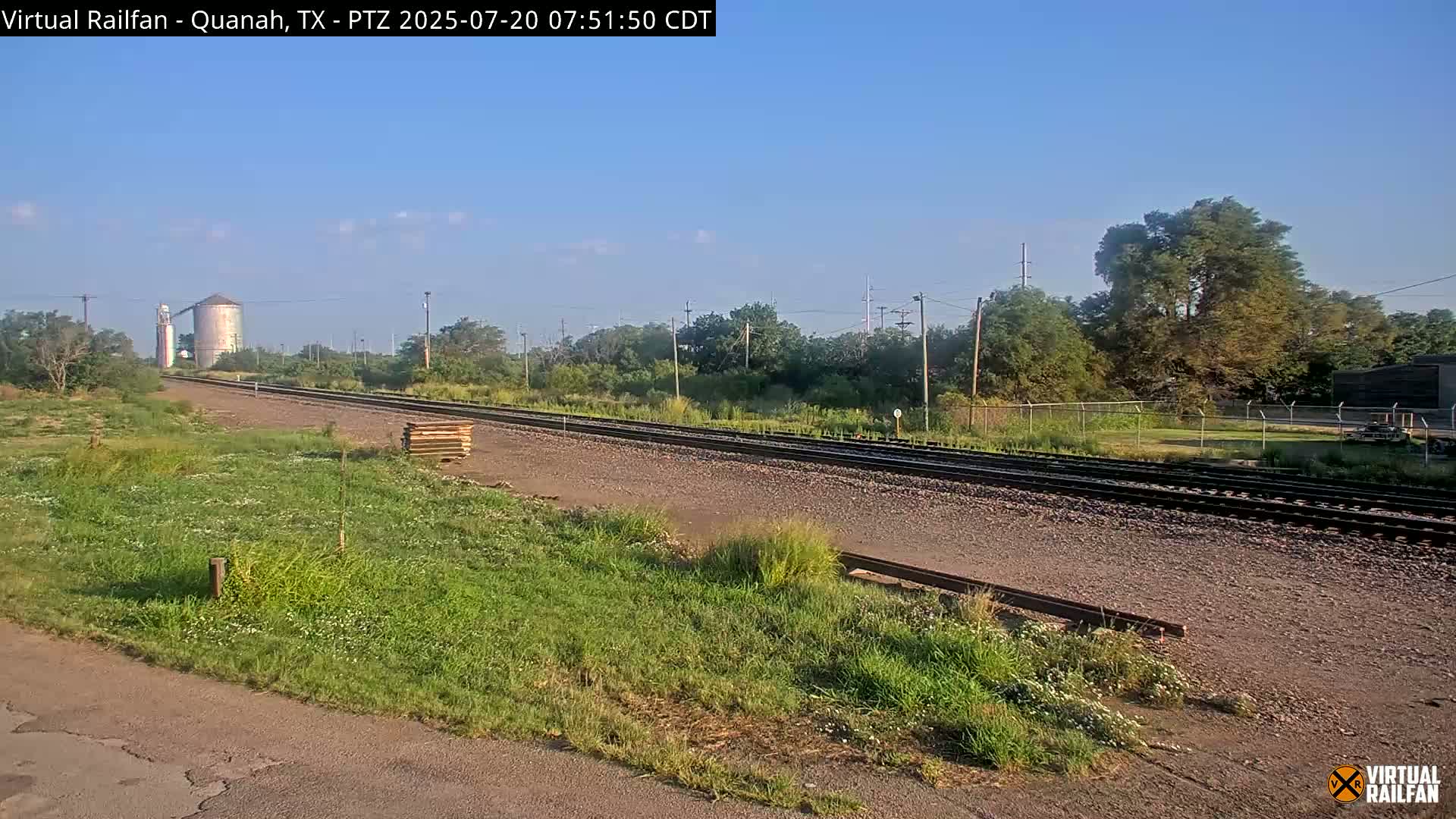 Quanah Railroad Crossing Live Cam - Quanah, Hardeman, Texas, USA