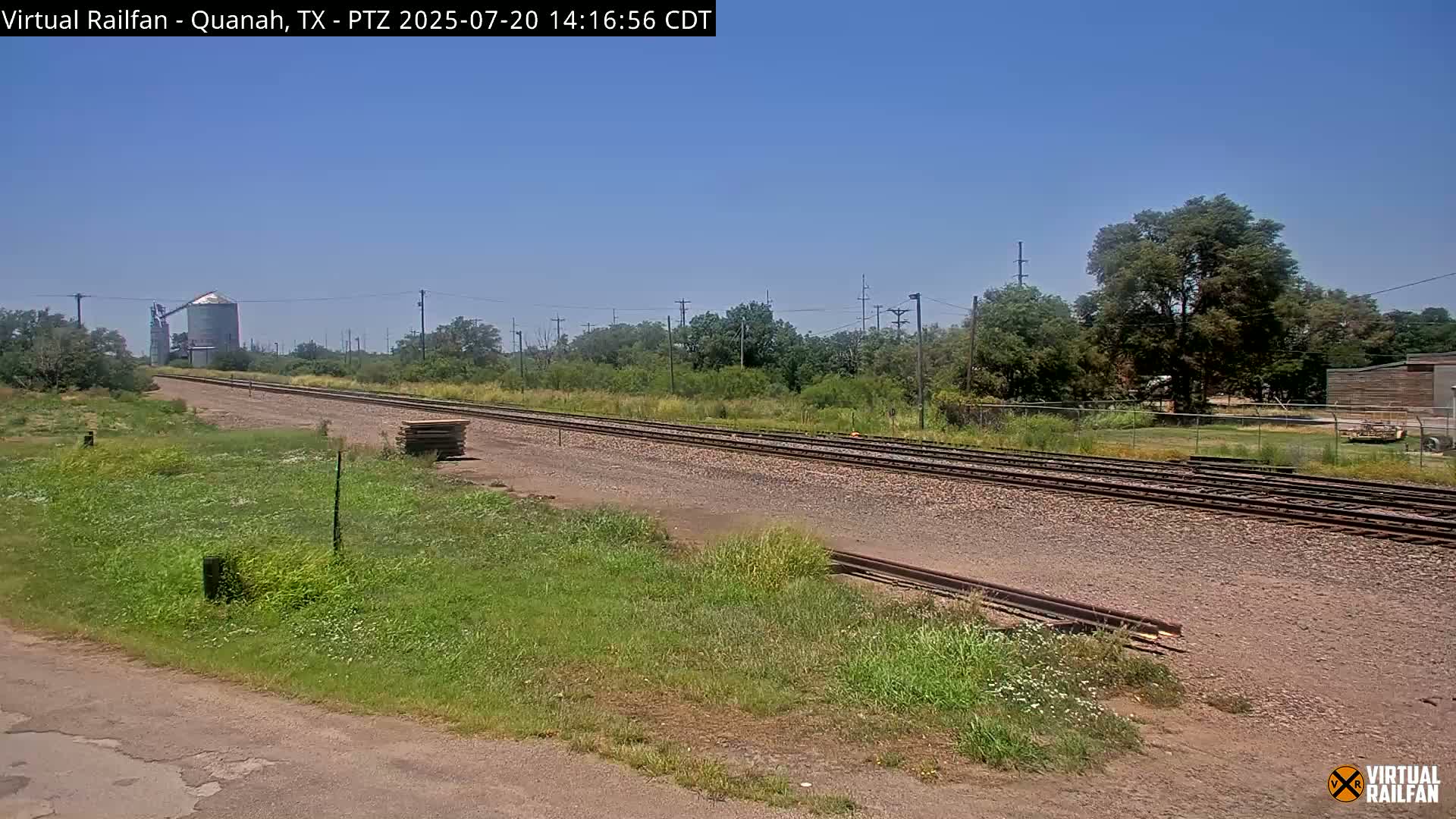 Quanah Railroad Crossing Live Cam - Quanah, Hardeman, Texas, USA
