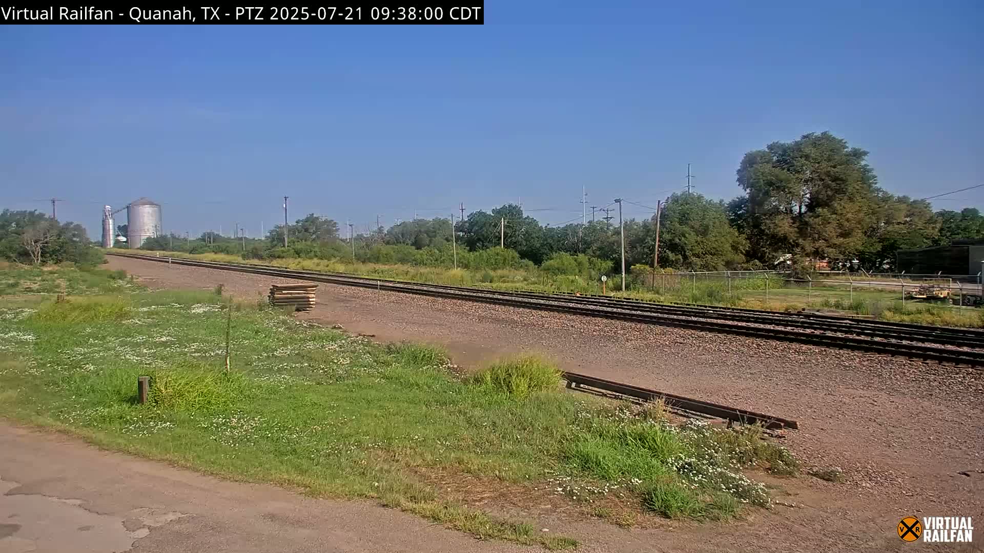Quanah Railroad Crossing Live Cam - Quanah, Hardeman, Texas, USA