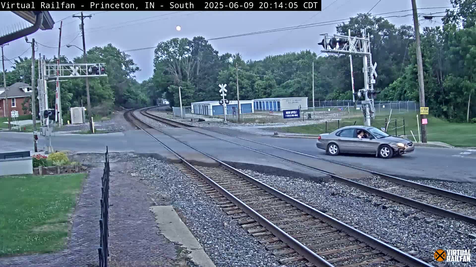 Princeton Railroad Crossing & Junction Live Cam - Princeton, Gibson, Indiana, USA