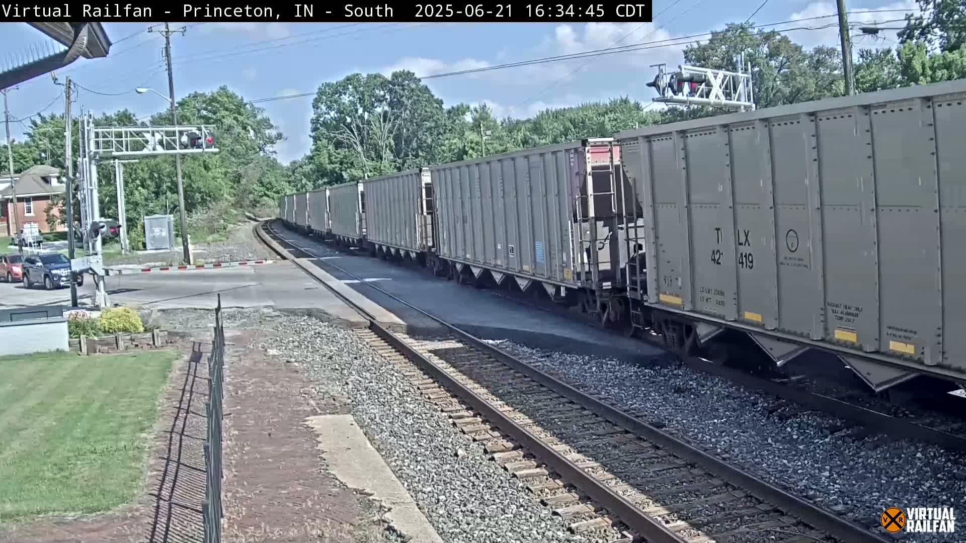Princeton Railroad Crossing & Junction Live Cam - Princeton, Gibson, Indiana, USA