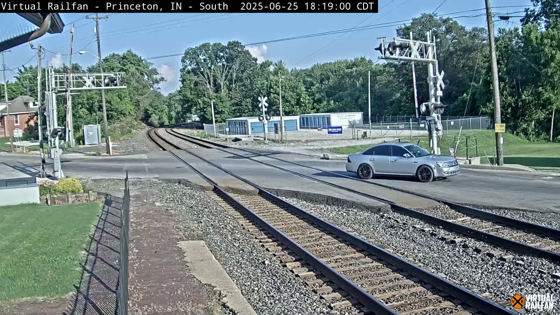 Princeton Railroad Crossing & Junction Live Cam - Princeton, Gibson, Indiana, USA