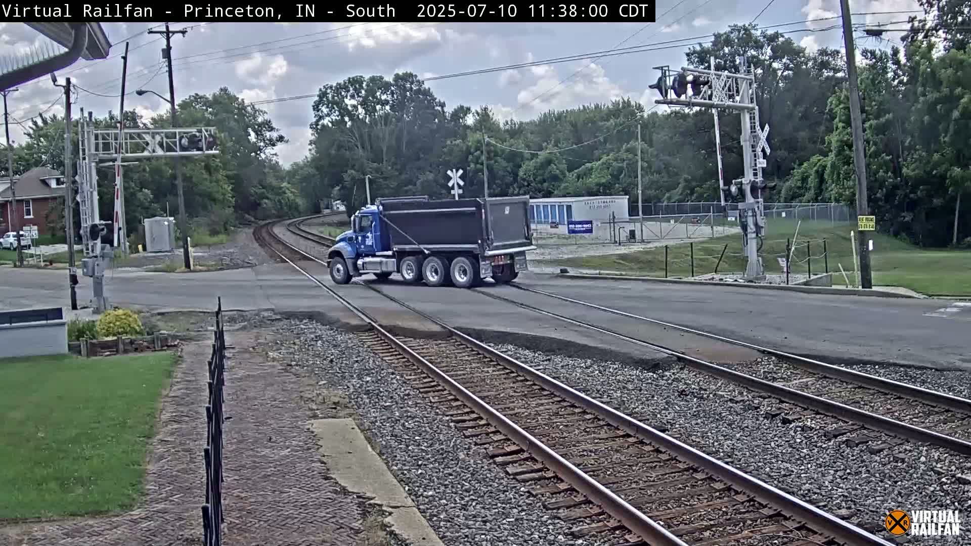 Princeton Railroad Crossing & Junction Live Cam - Princeton, Gibson, Indiana, USA