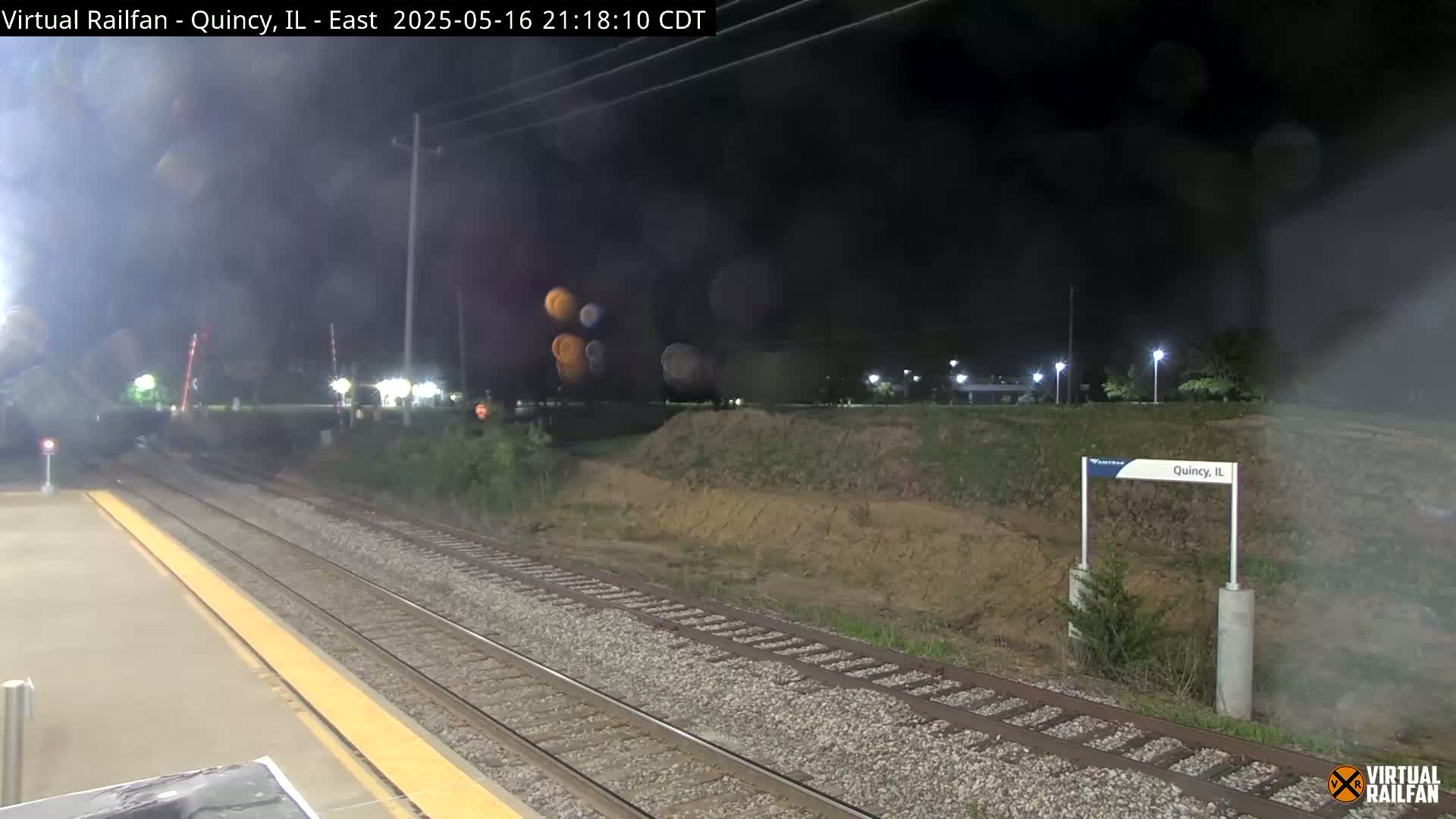 Quincy Amtrak Station & Railroad Crossing Live Cam - Quincy, Adams, Illinois, USA