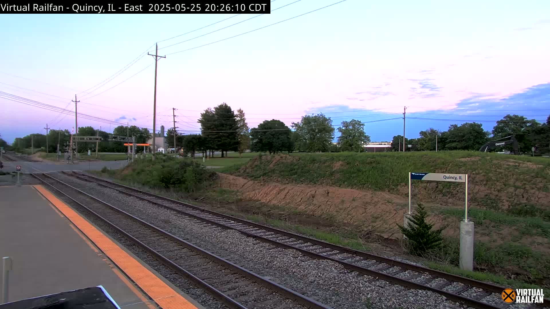 Quincy Amtrak Station & Railroad Crossing Live Cam - Quincy, Adams, Illinois, USA