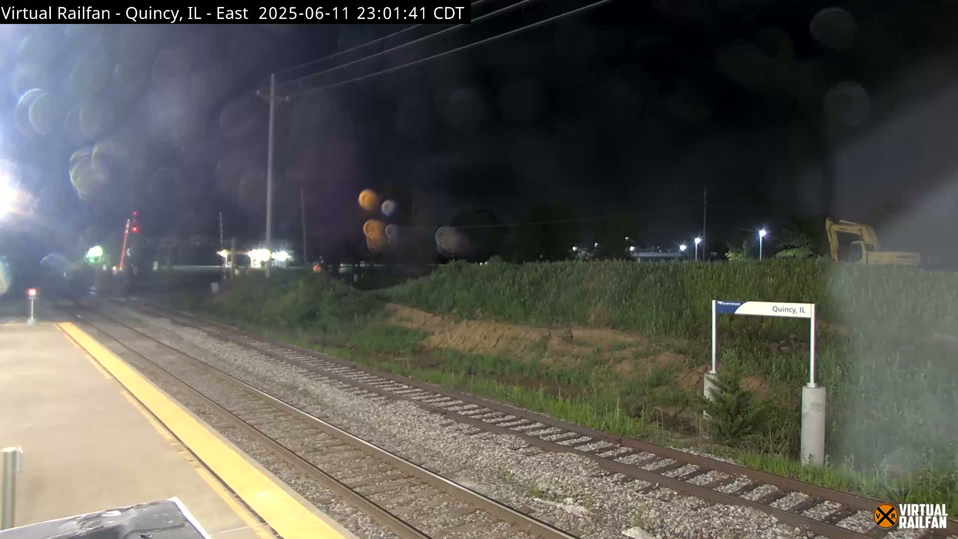 Quincy Amtrak Station & Railroad Crossing Live Cam - Quincy, Adams, Illinois, USA