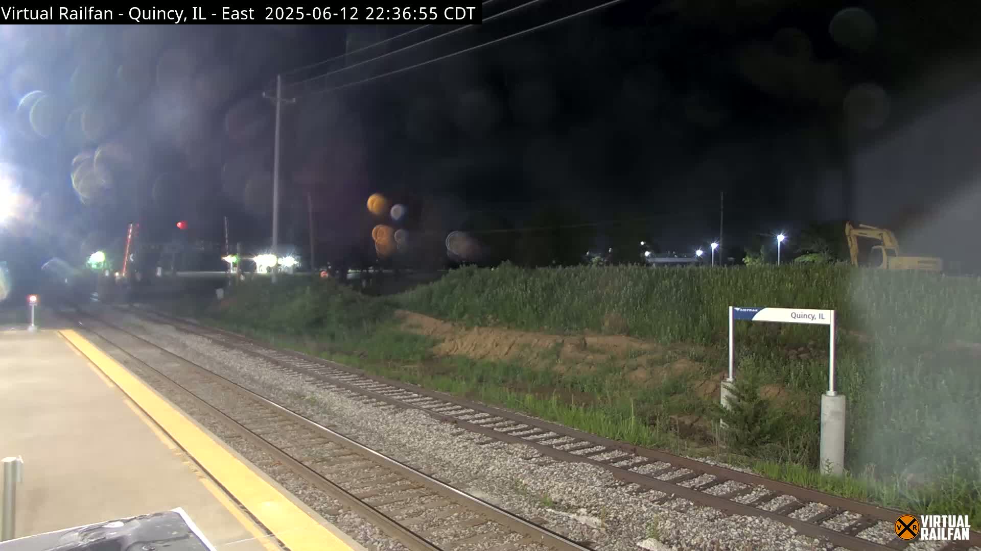 Quincy Amtrak Station & Railroad Crossing Live Cam - Quincy, Adams, Illinois, USA