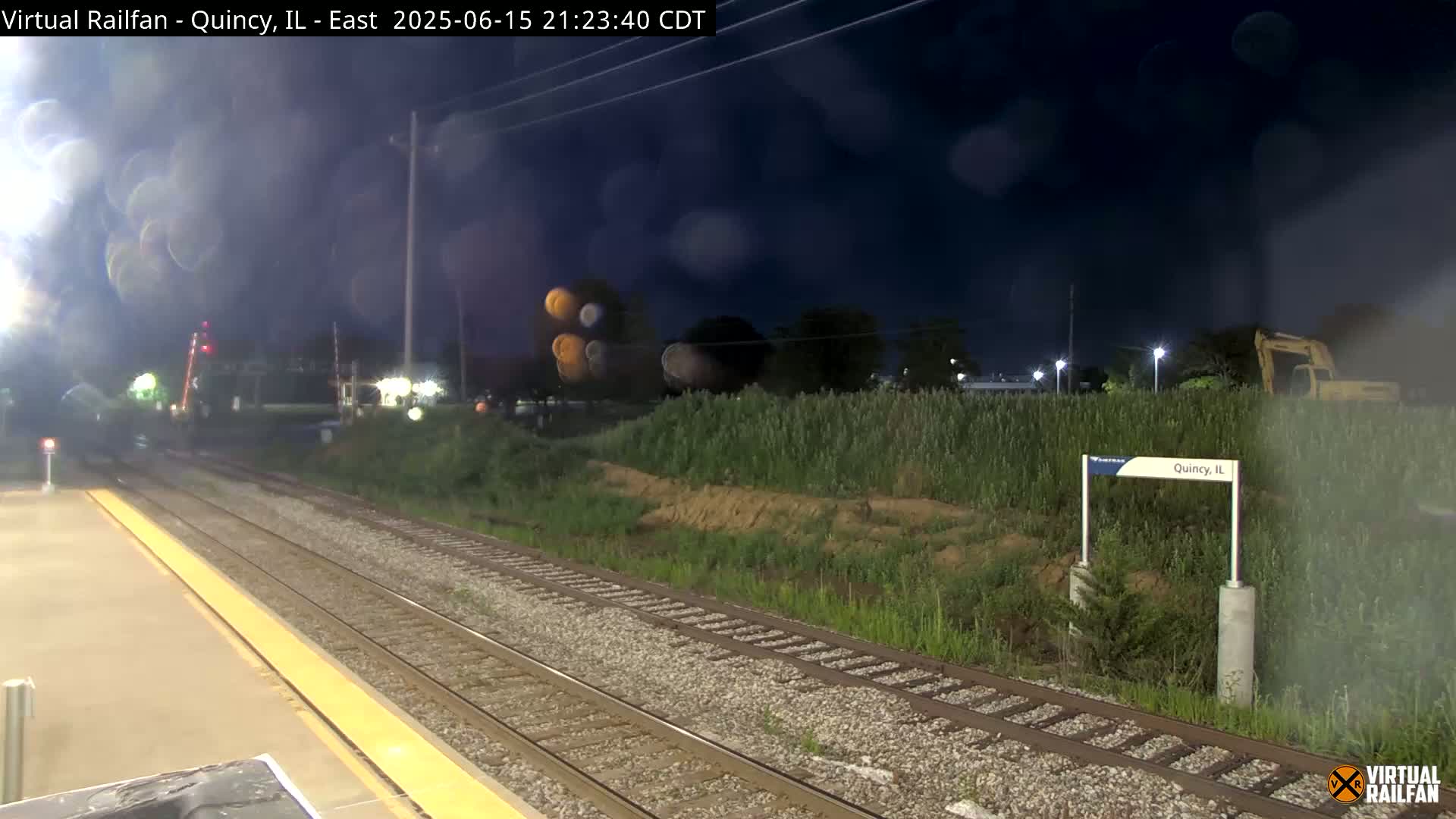 Quincy Amtrak Station & Railroad Crossing Live Cam - Quincy, Adams, Illinois, USA
