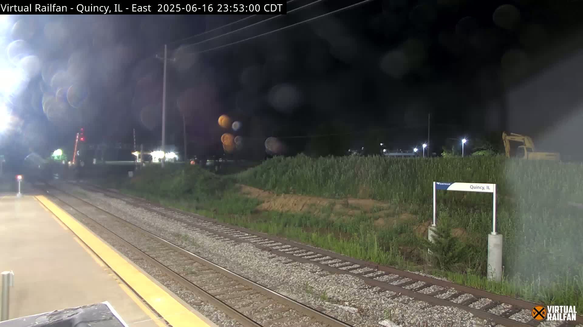 Quincy Amtrak Station & Railroad Crossing Live Cam - Quincy, Adams, Illinois, USA