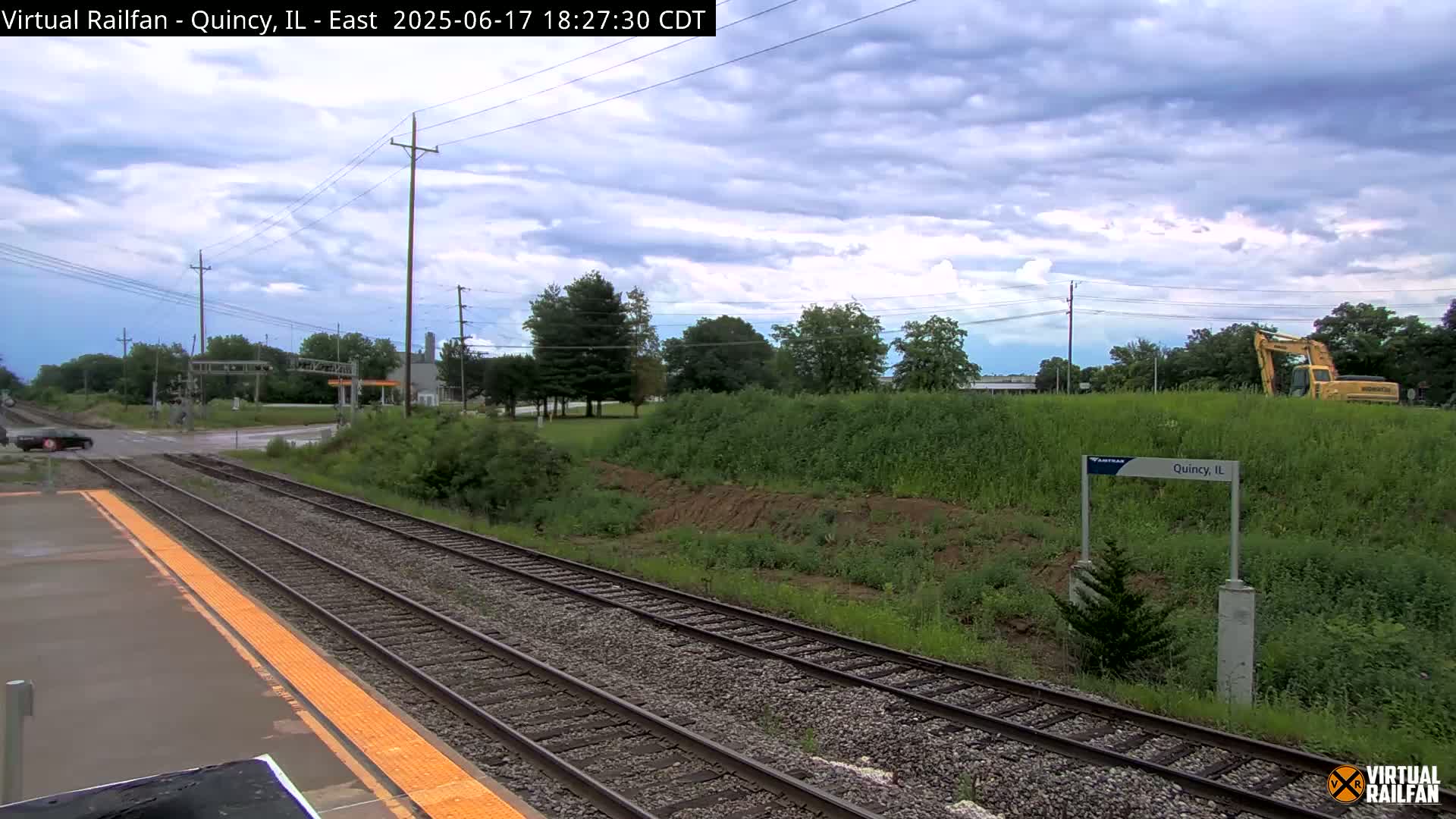 Quincy Amtrak Station & Railroad Crossing Live Cam - Quincy, Adams, Illinois, USA
