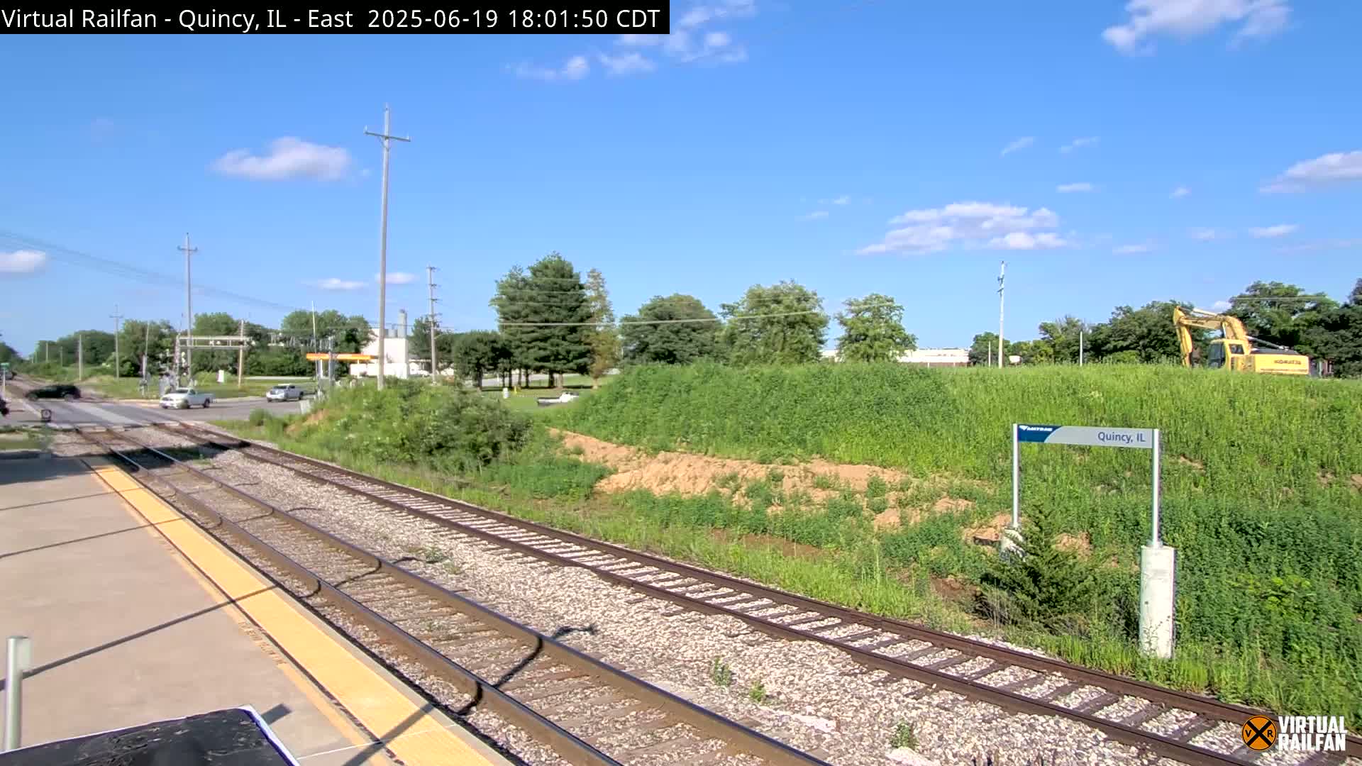 Quincy Amtrak Station & Railroad Crossing Live Cam - Quincy, Adams, Illinois, USA
