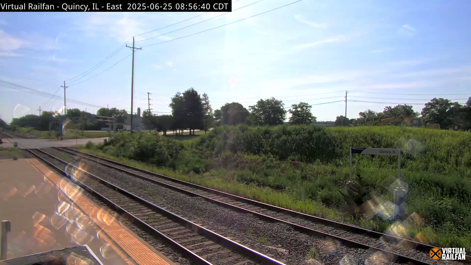 Quincy Amtrak Station & Railroad Crossing Live Cam - Quincy, Adams, Illinois, USA