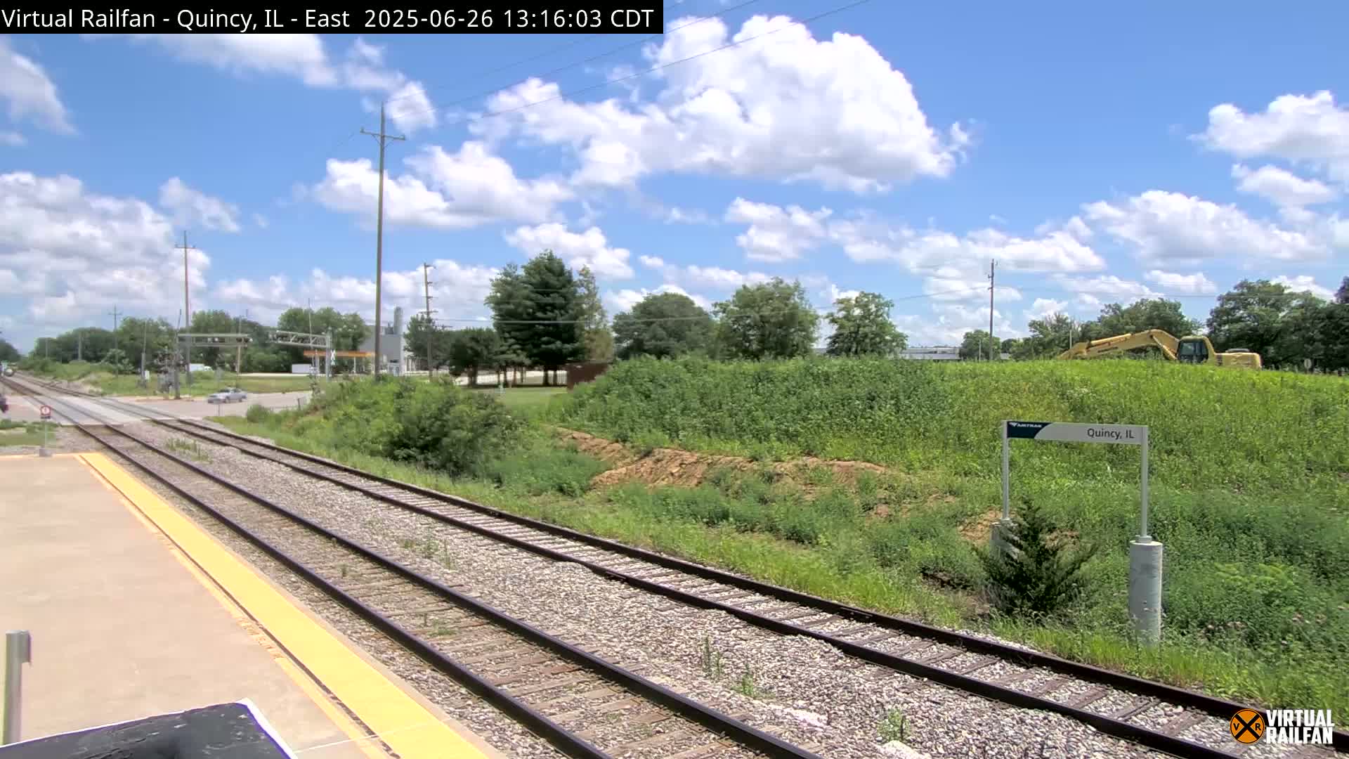 Quincy Amtrak Station & Railroad Crossing Live Cam - Quincy, Adams, Illinois, USA