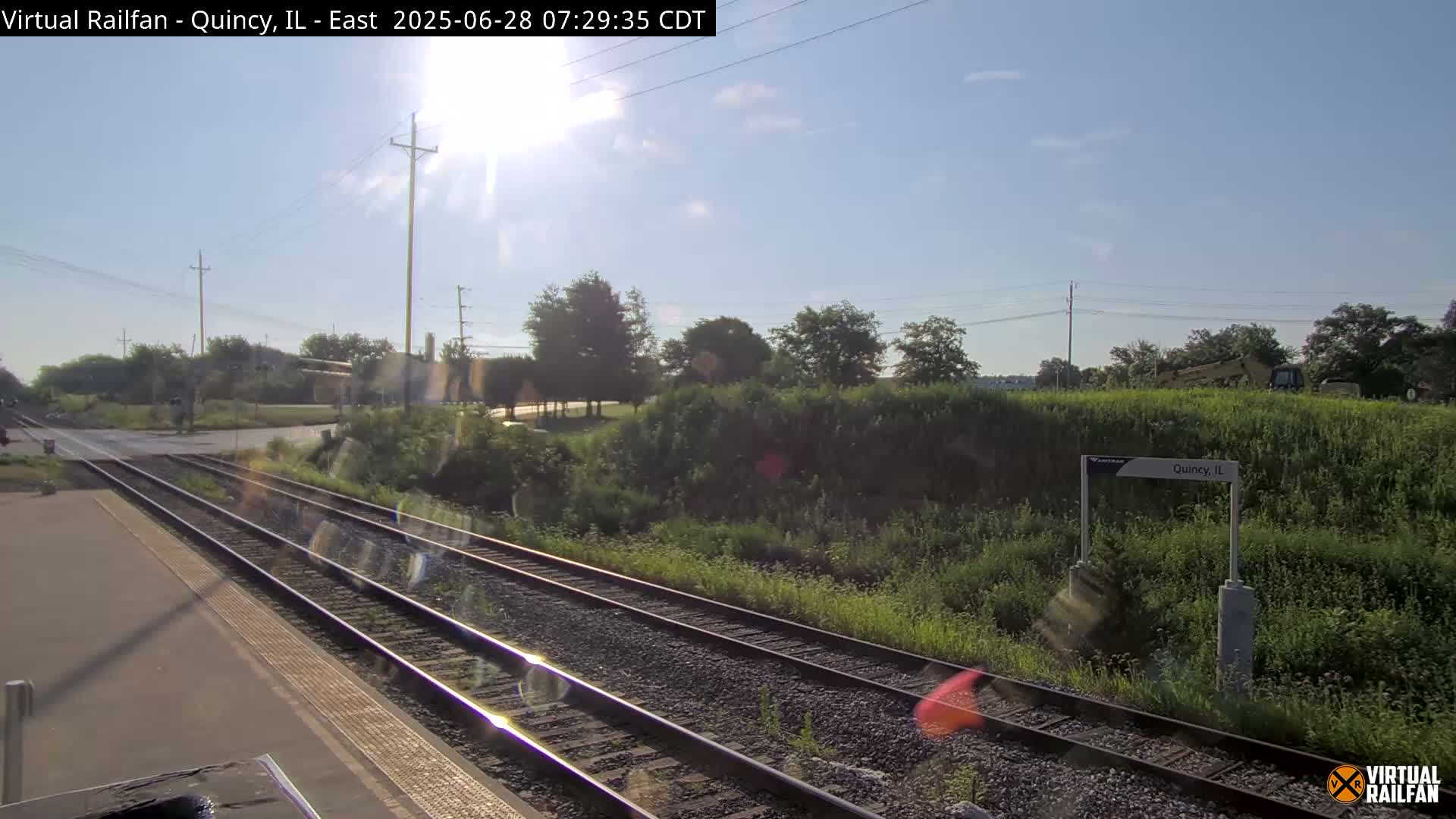 Quincy Amtrak Station & Railroad Crossing Live Cam - Quincy, Adams, Illinois, USA