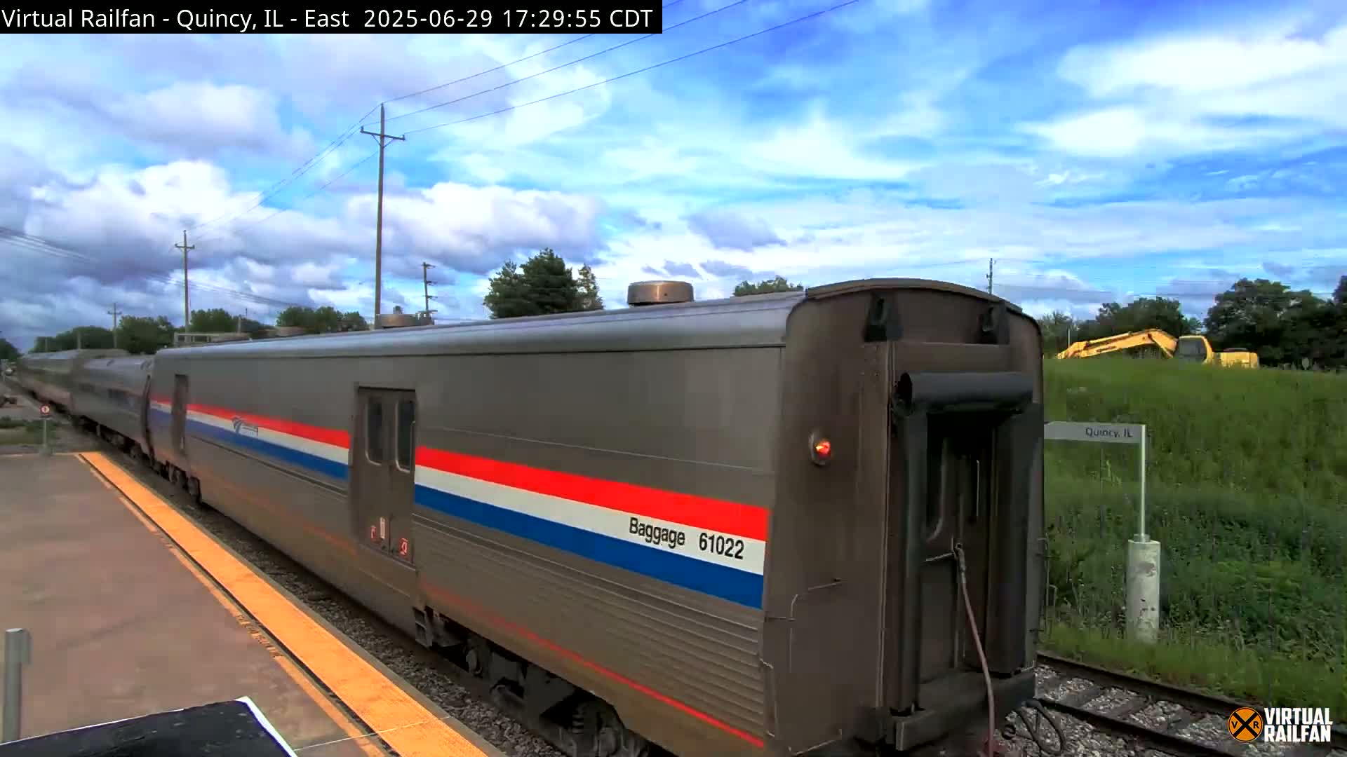 Quincy Amtrak Station & Railroad Crossing Live Cam - Quincy, Adams, Illinois, USA