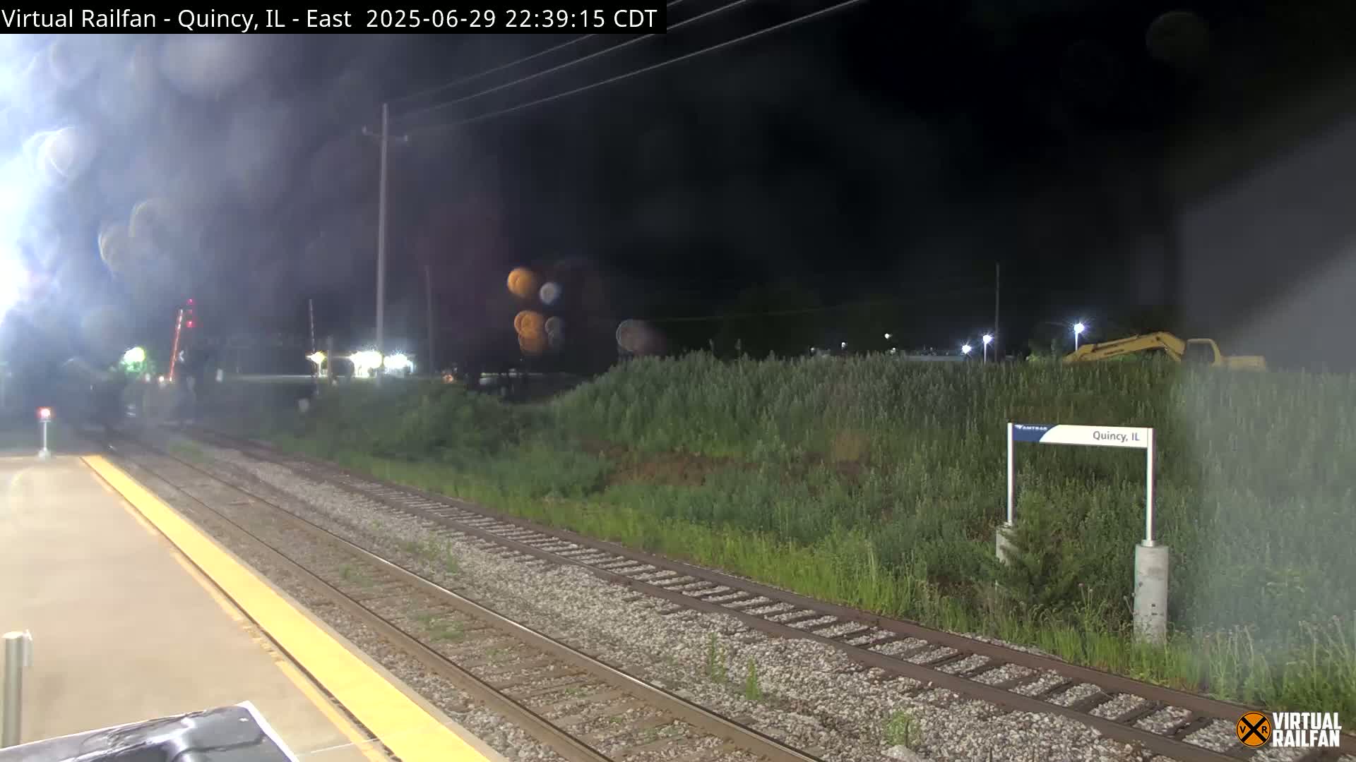 Quincy Amtrak Station & Railroad Crossing Live Cam - Quincy, Adams, Illinois, USA