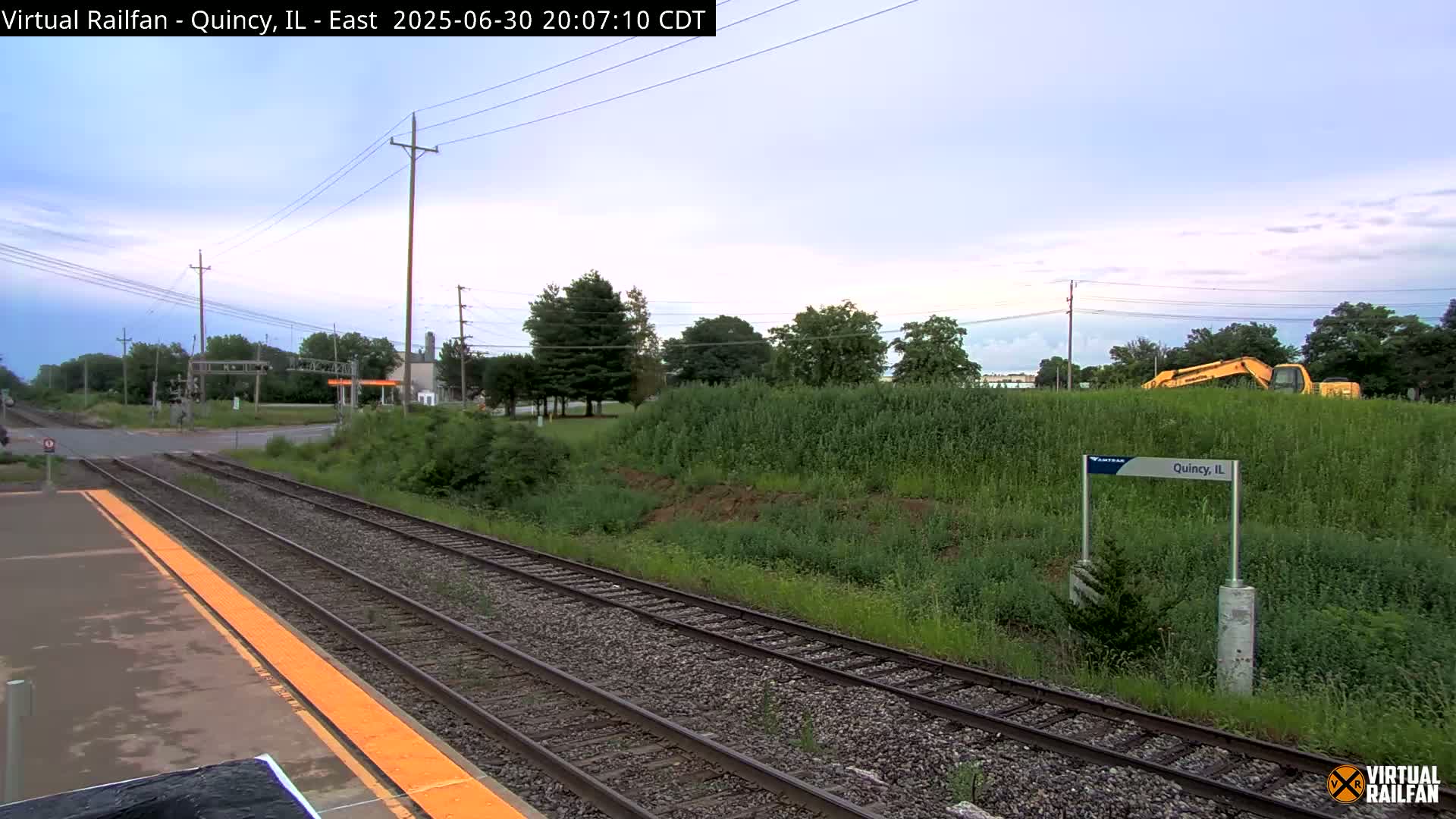 Quincy Amtrak Station & Railroad Crossing Live Cam - Quincy, Adams, Illinois, USA