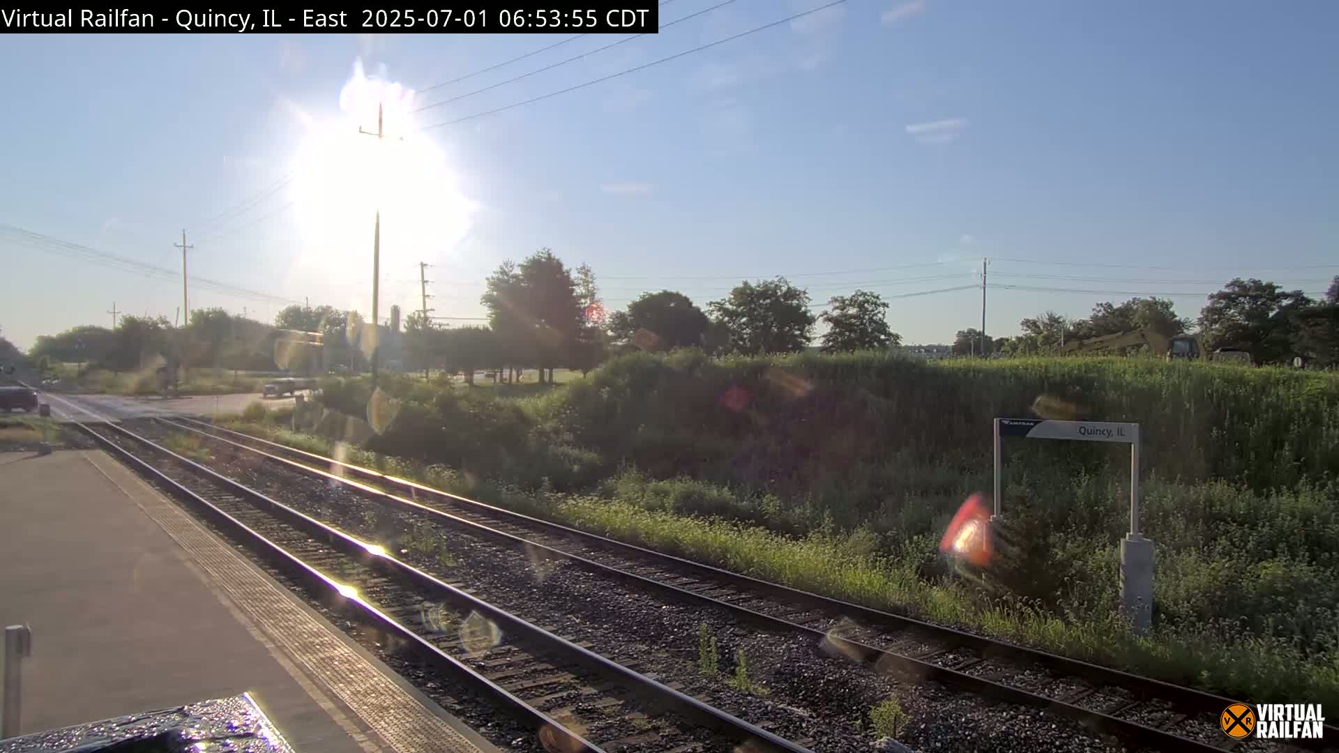 Quincy Amtrak Station & Railroad Crossing Live Cam - Quincy, Adams, Illinois, USA