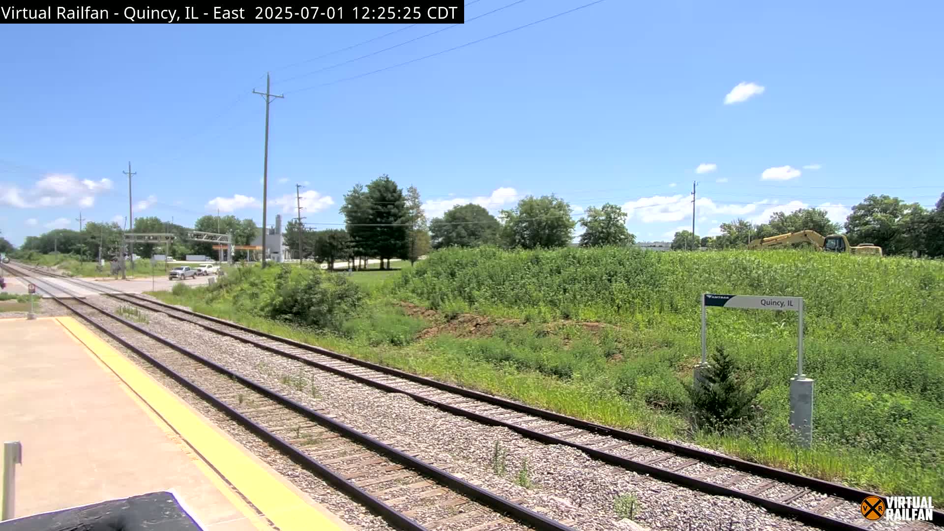 Quincy Amtrak Station & Railroad Crossing Live Cam - Quincy, Adams, Illinois, USA