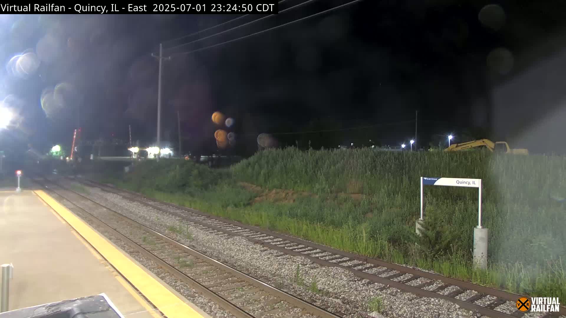 Quincy Amtrak Station & Railroad Crossing Live Cam - Quincy, Adams, Illinois, USA