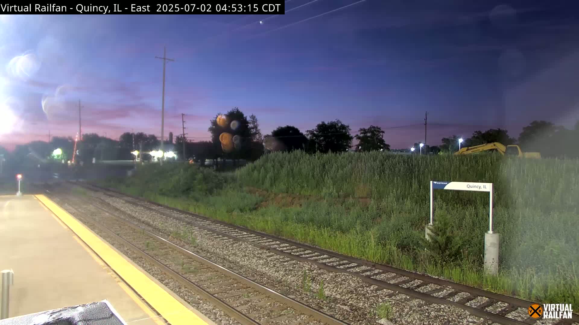 Quincy Amtrak Station & Railroad Crossing Live Cam - Quincy, Adams, Illinois, USA