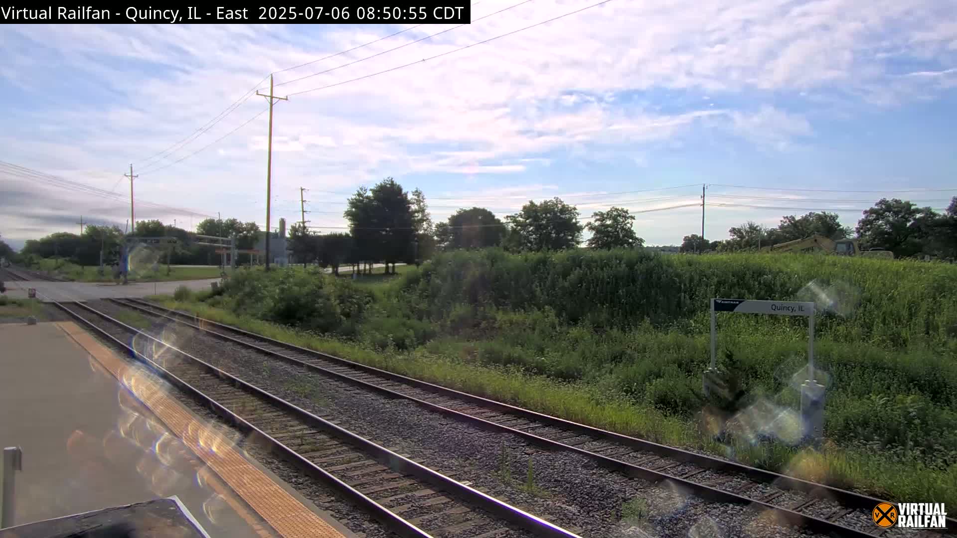 Quincy Amtrak Station & Railroad Crossing Live Cam - Quincy, Adams, Illinois, USA