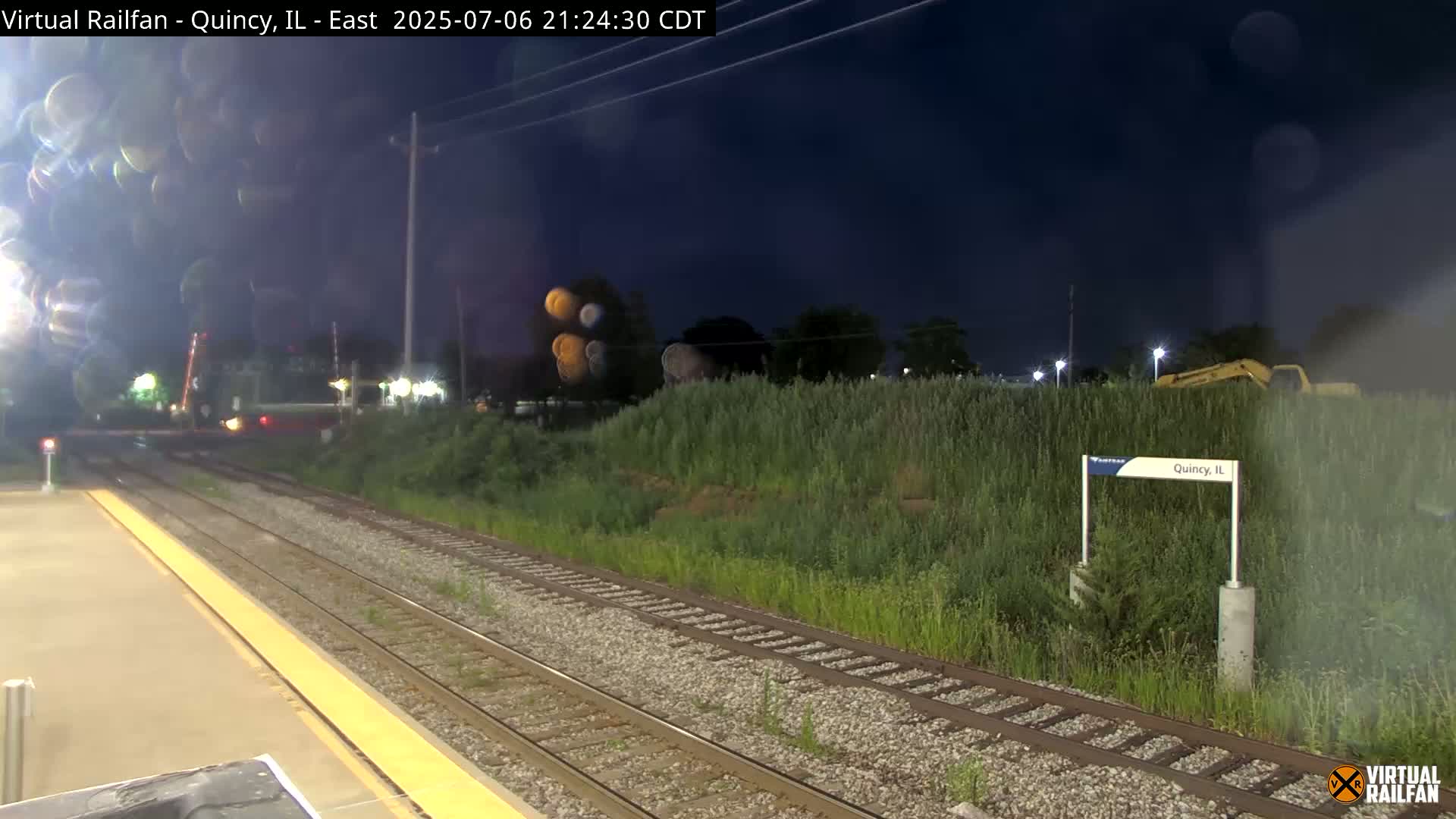 Quincy Amtrak Station & Railroad Crossing Live Cam - Quincy, Adams, Illinois, USA